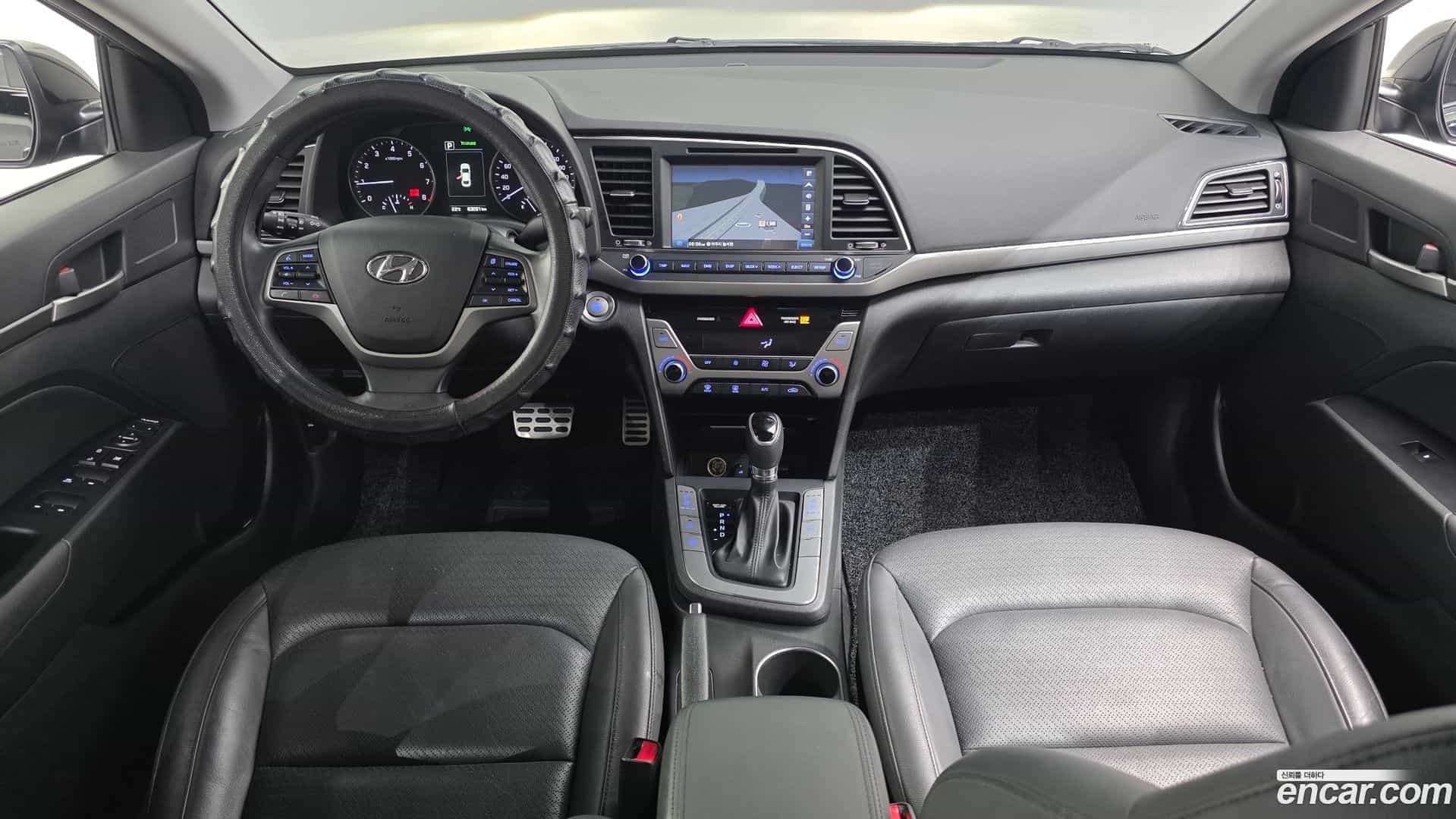AVANTE Hyundai 2016.0-INNER-007