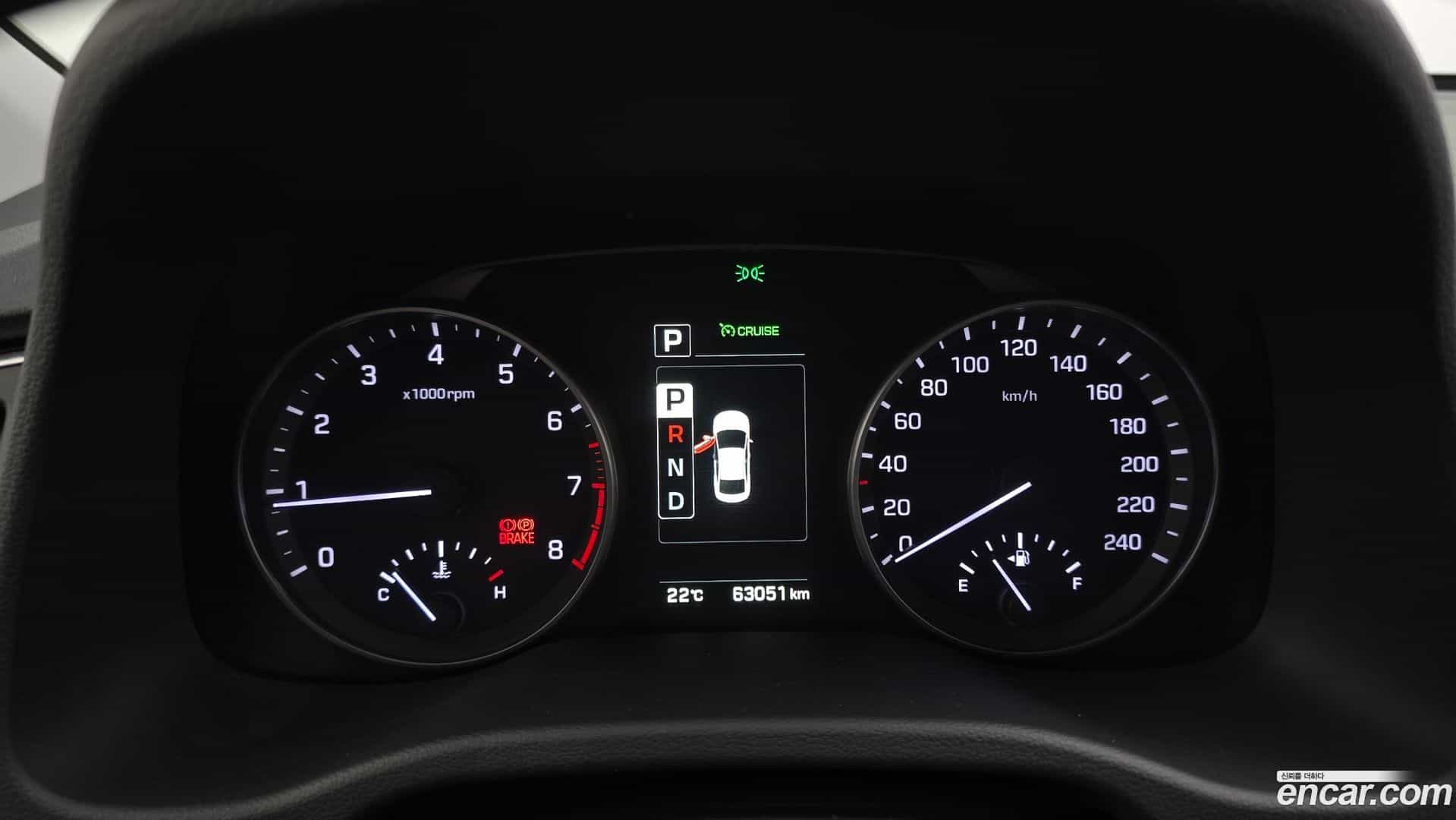 AVANTE Hyundai 2016.0-INNER-008