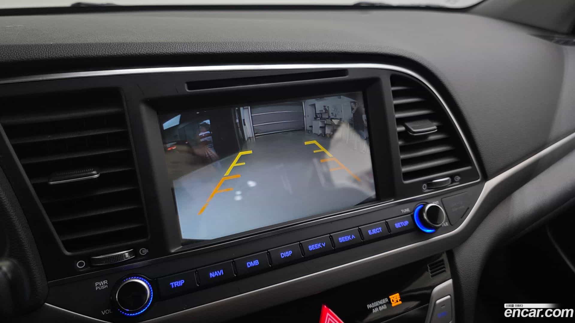 AVANTE Hyundai 2016.0-OPTION-019