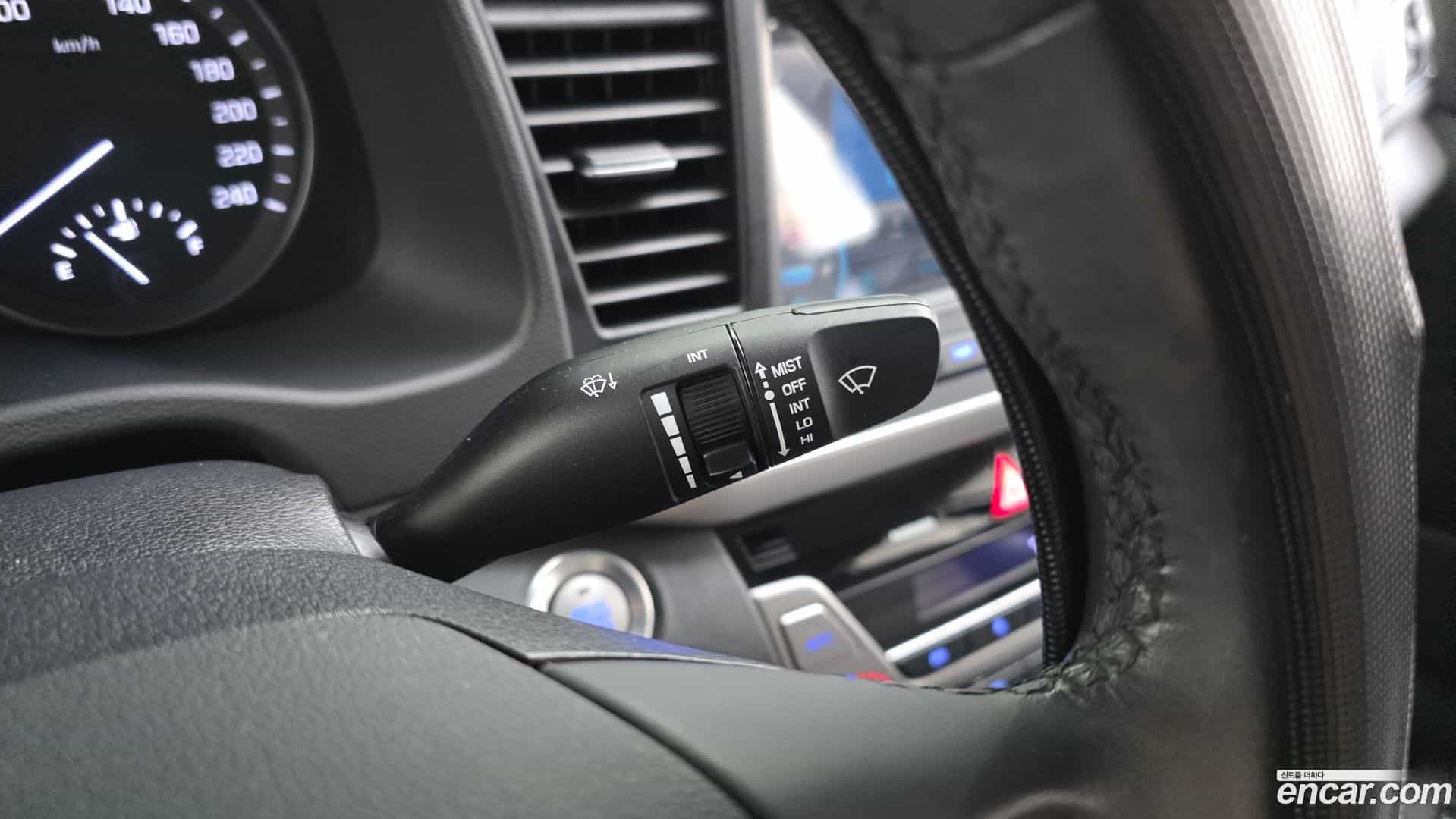 AVANTE Hyundai 2016.0-OPTION-021