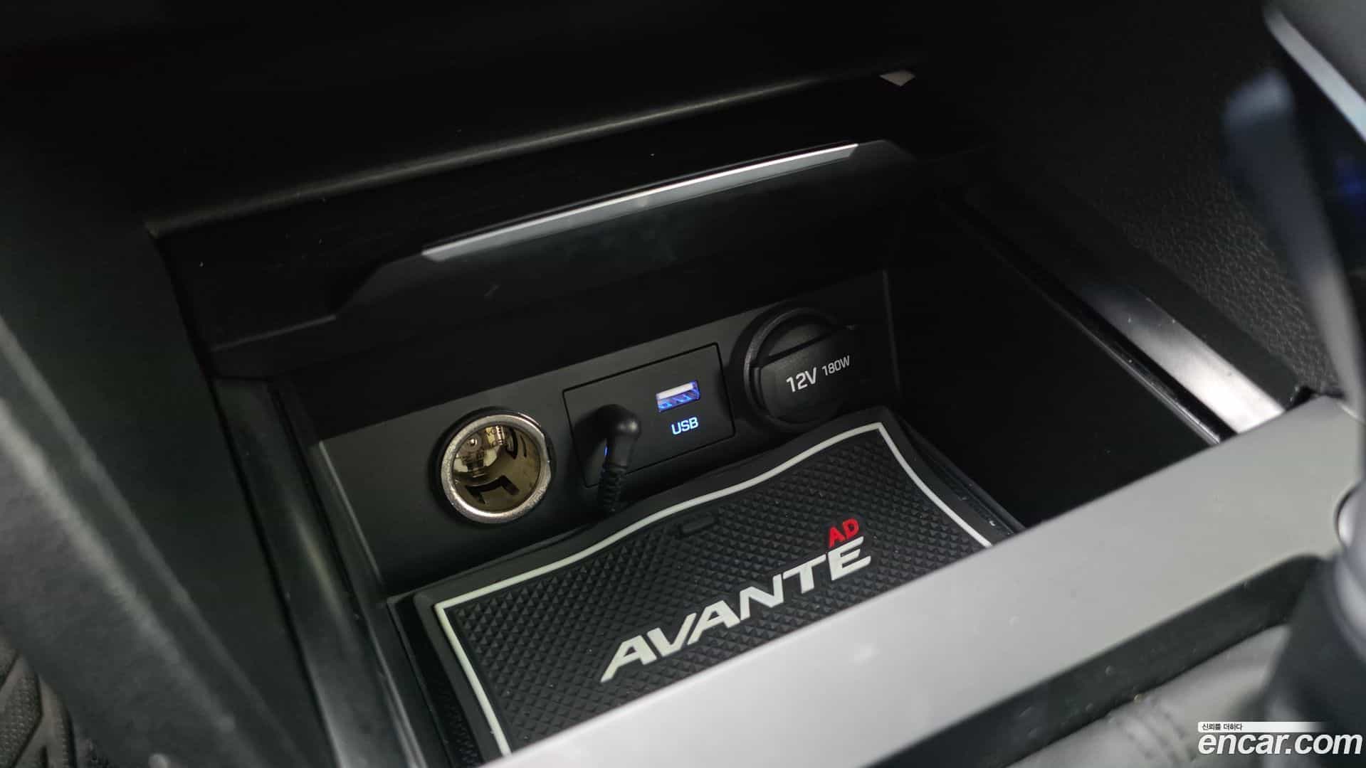 AVANTE Hyundai 2016.0-OPTION-024