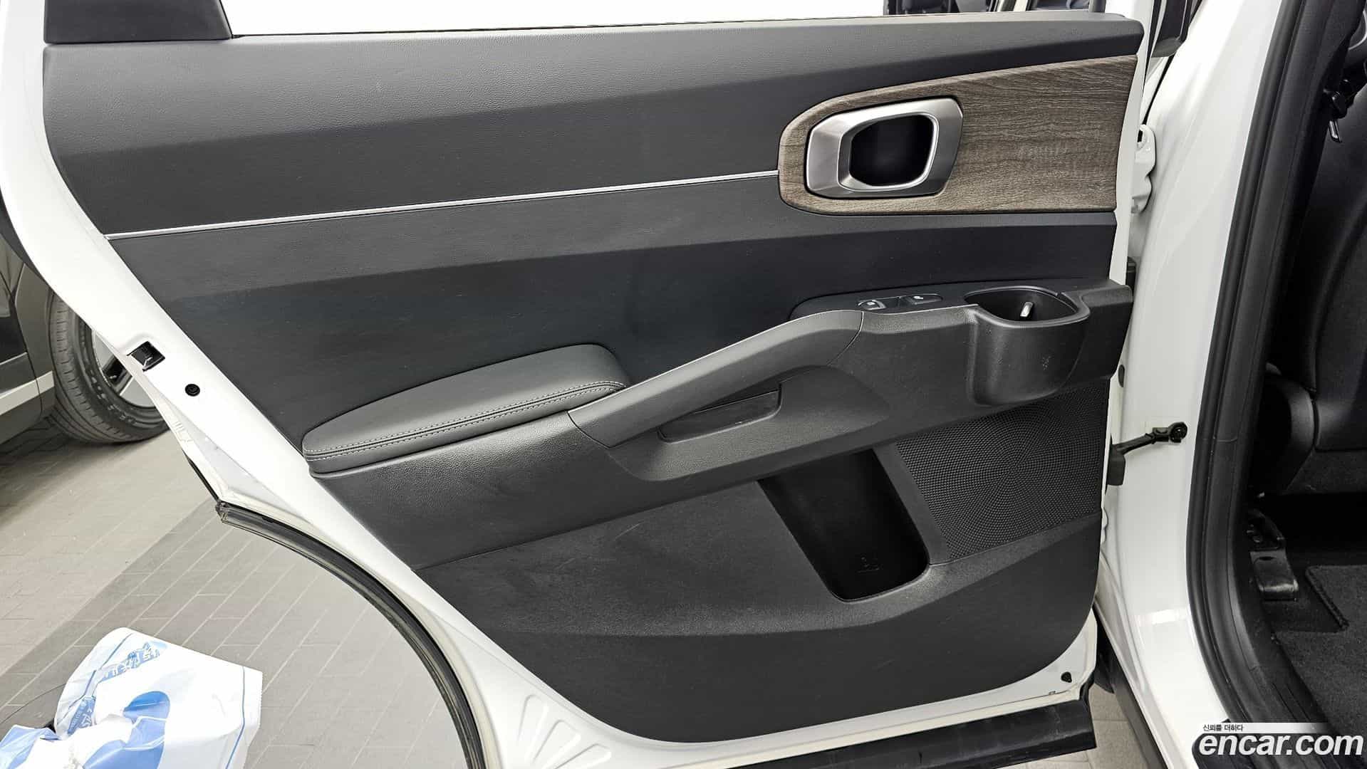 Sorento Kia 2021.2-INNER-035