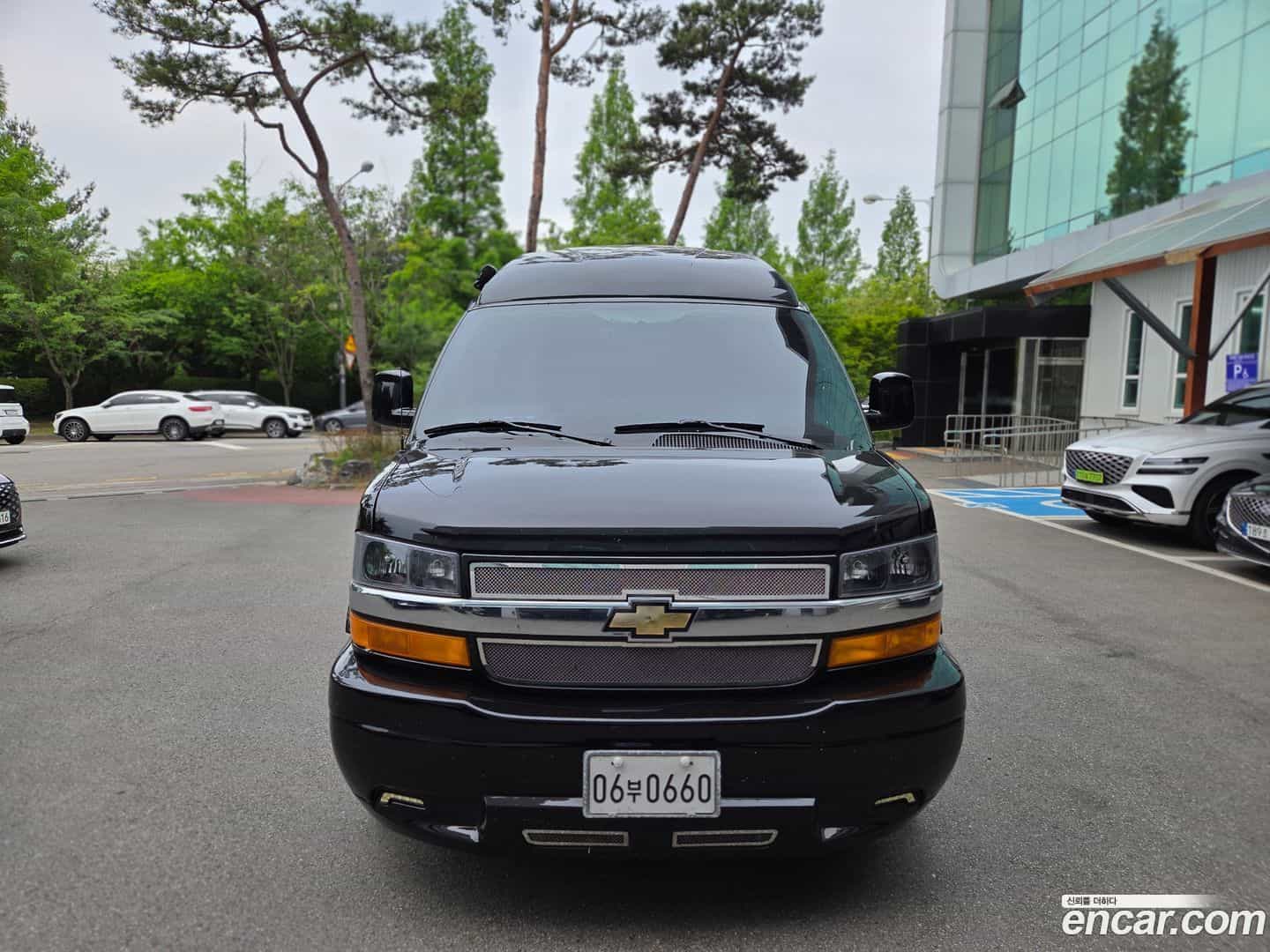 Express Van Chevrolet 2016.7-OUTER-003