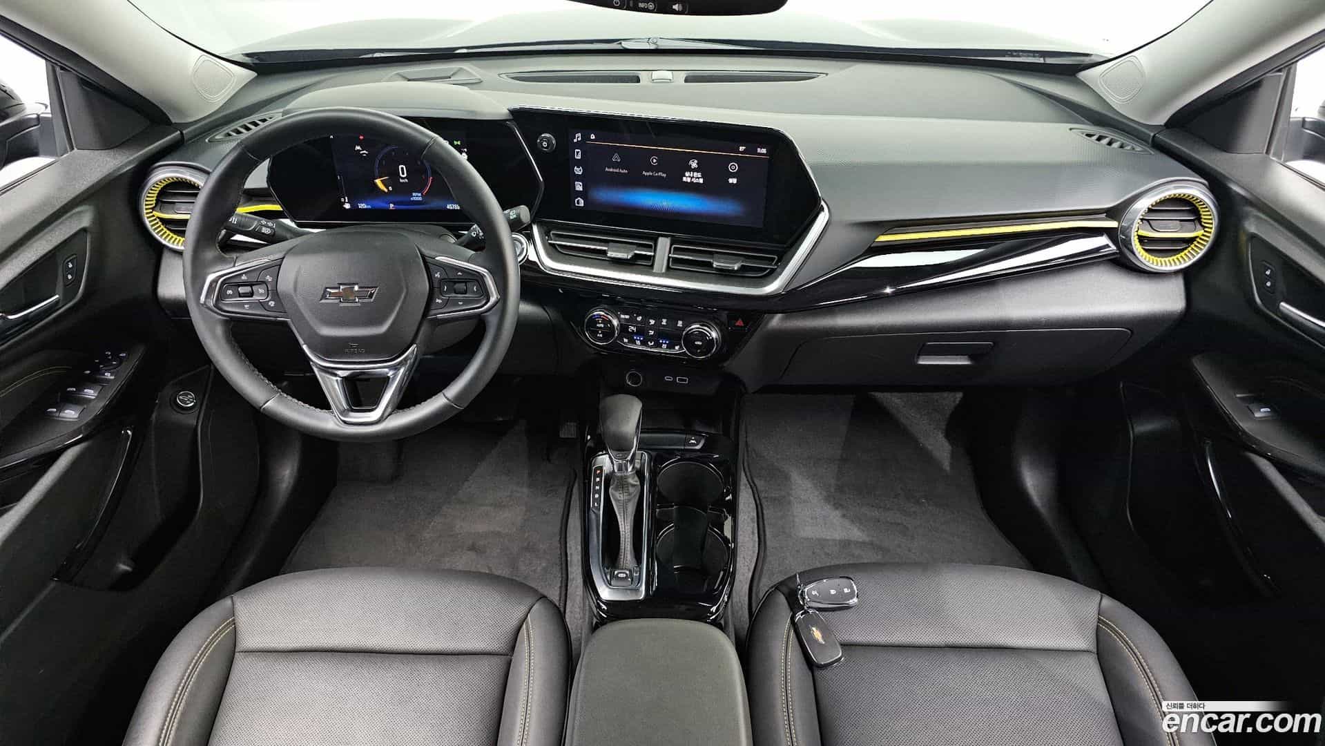Trax Chevrolet 2023.3-INNER-007