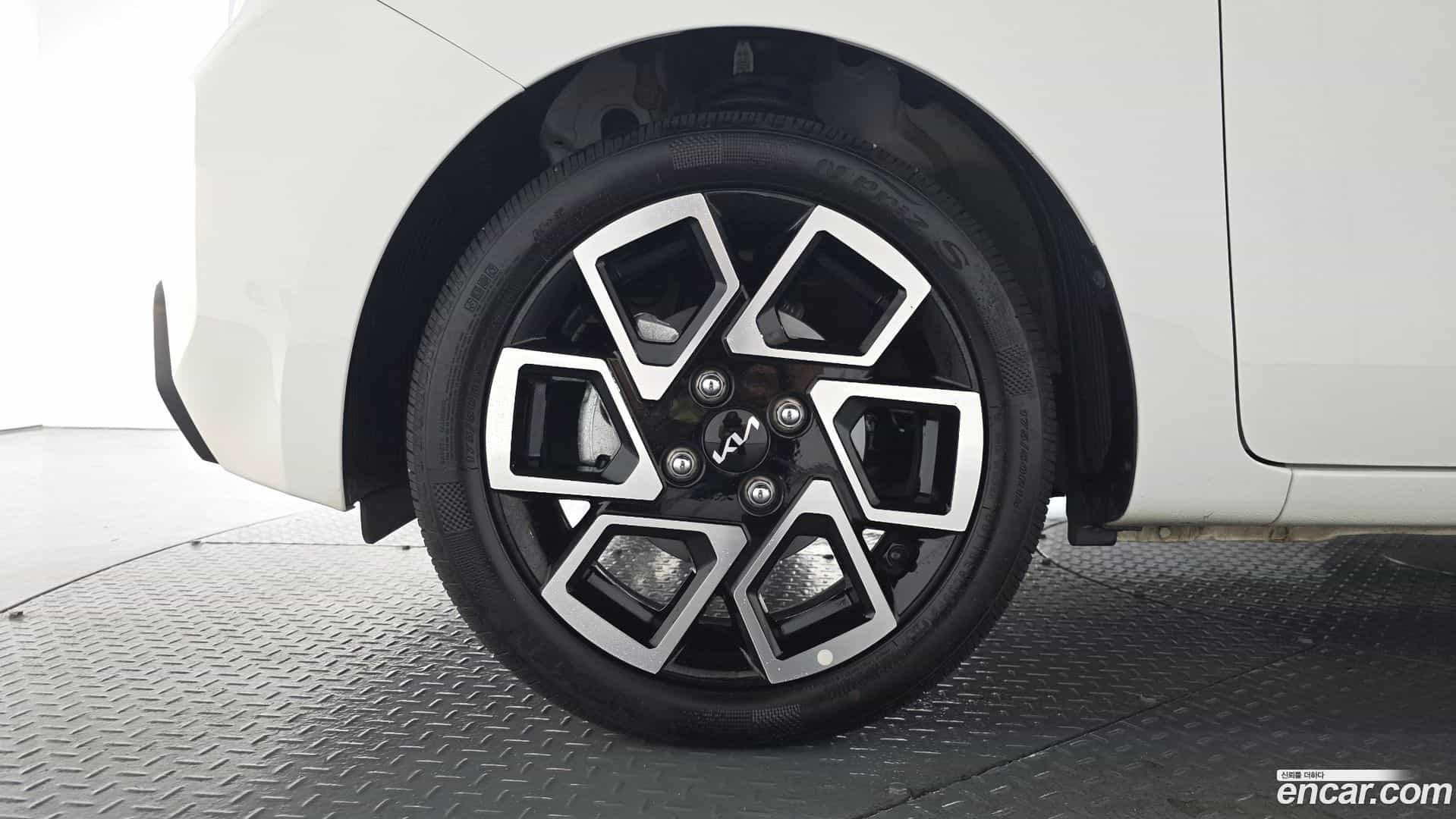 RAY Kia 2024.2-OUTER-005