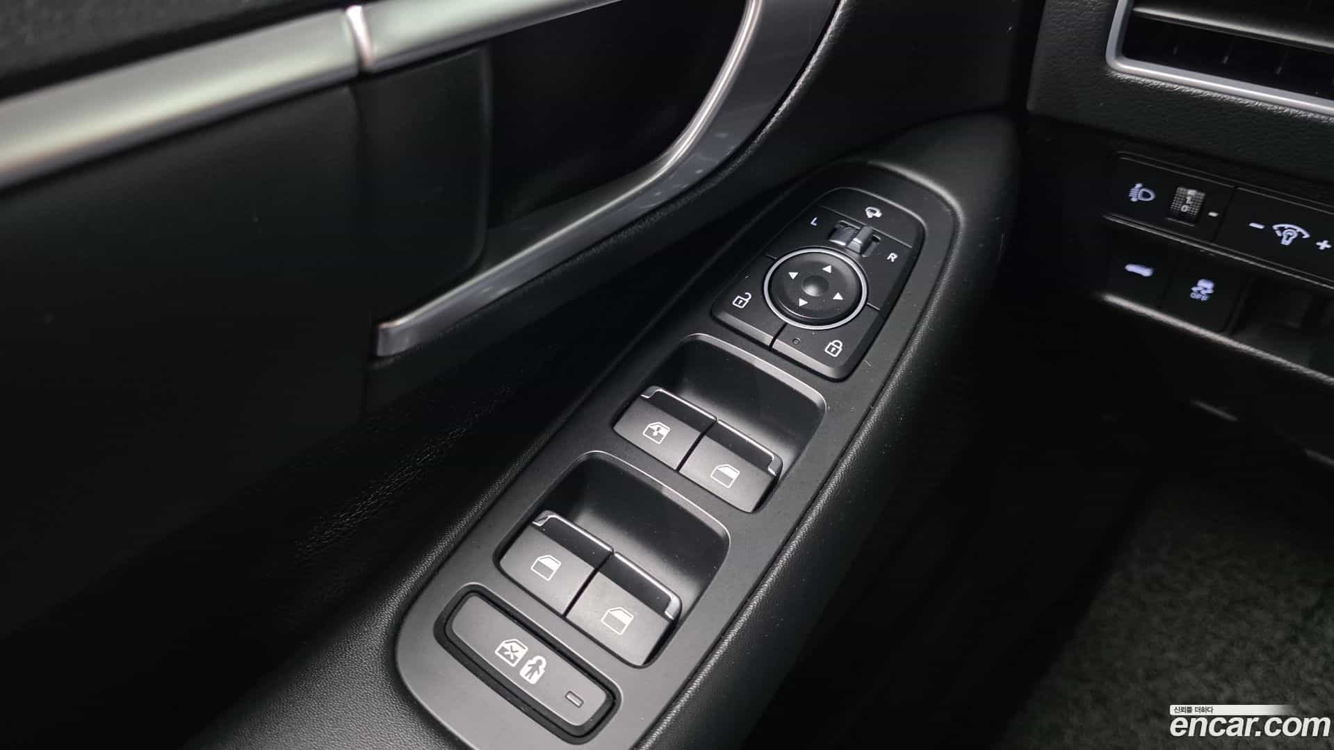 Sonata Hyundai 2019.8-OPTION-040
