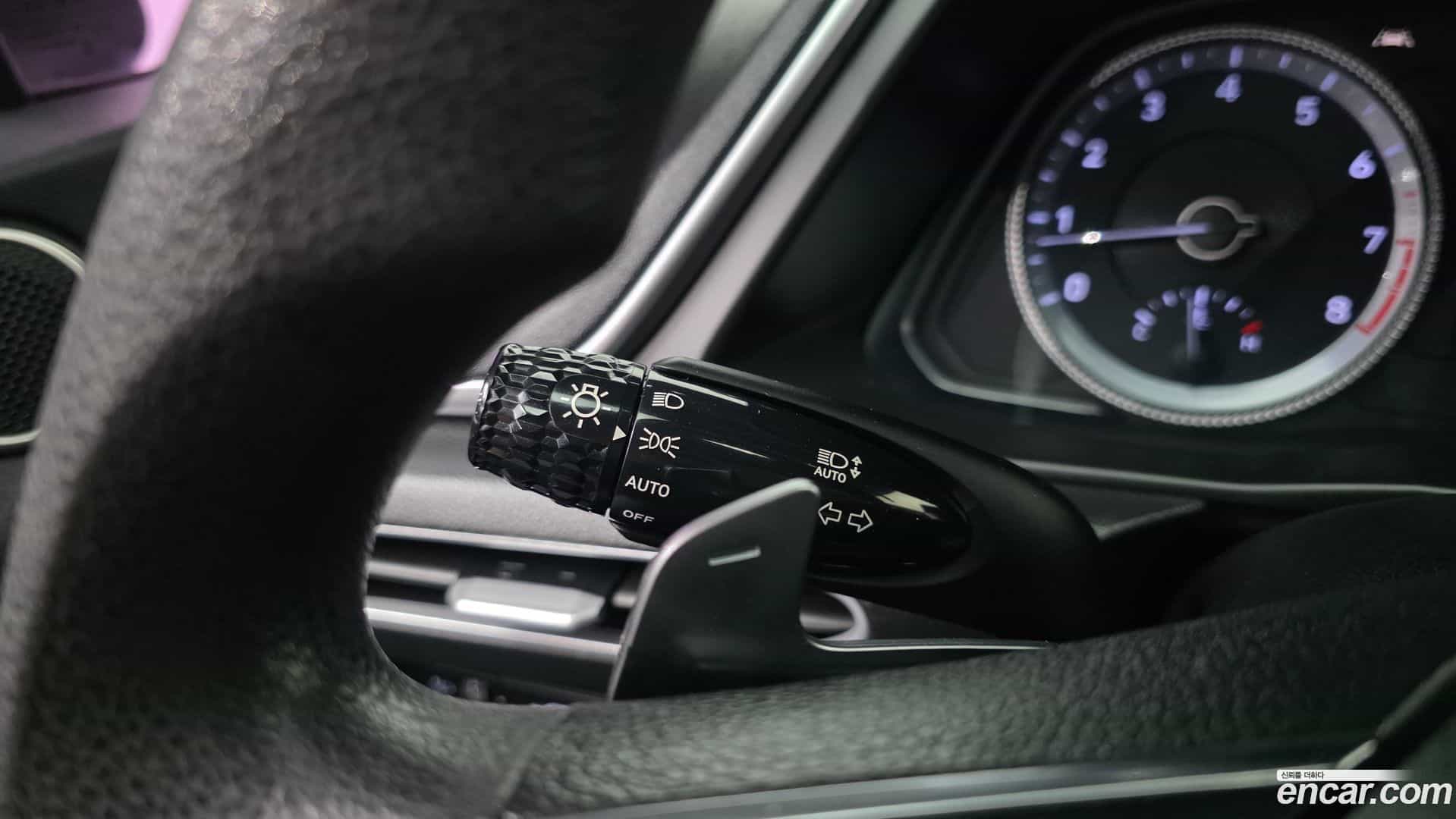 Sonata Hyundai 2019.8-OPTION-041