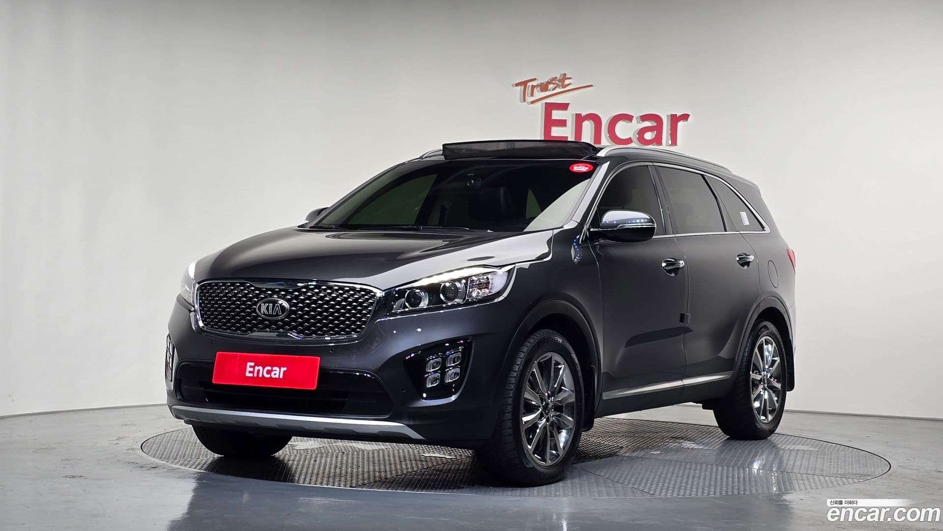Main__Slider__Photo:Sorento Kia 2017.6-0