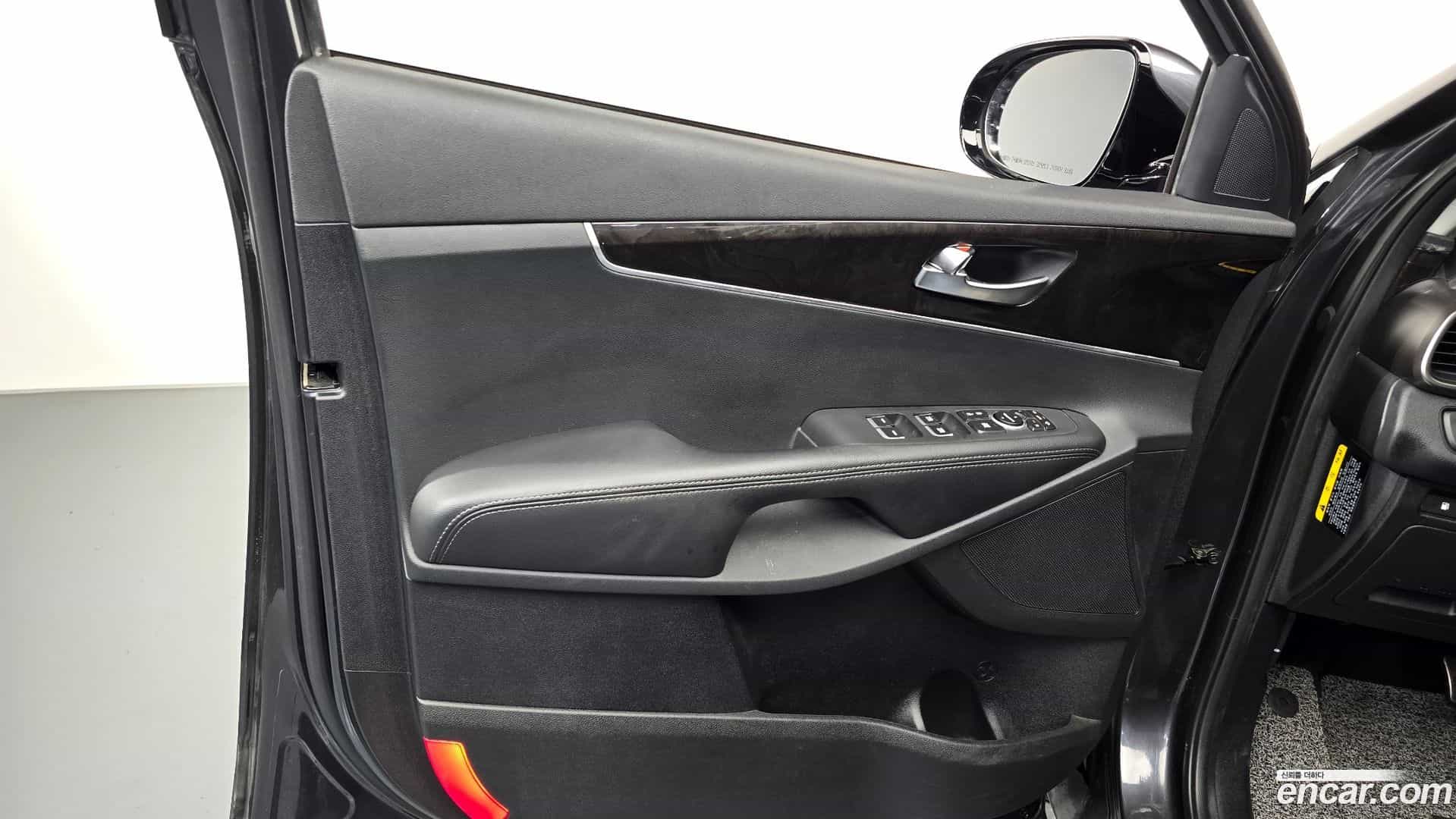 Sorento Kia 2017.6-INNER-034