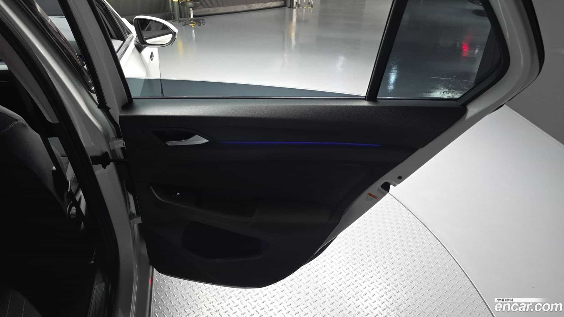 Golf Volkswagen 2022.3-INNER-035