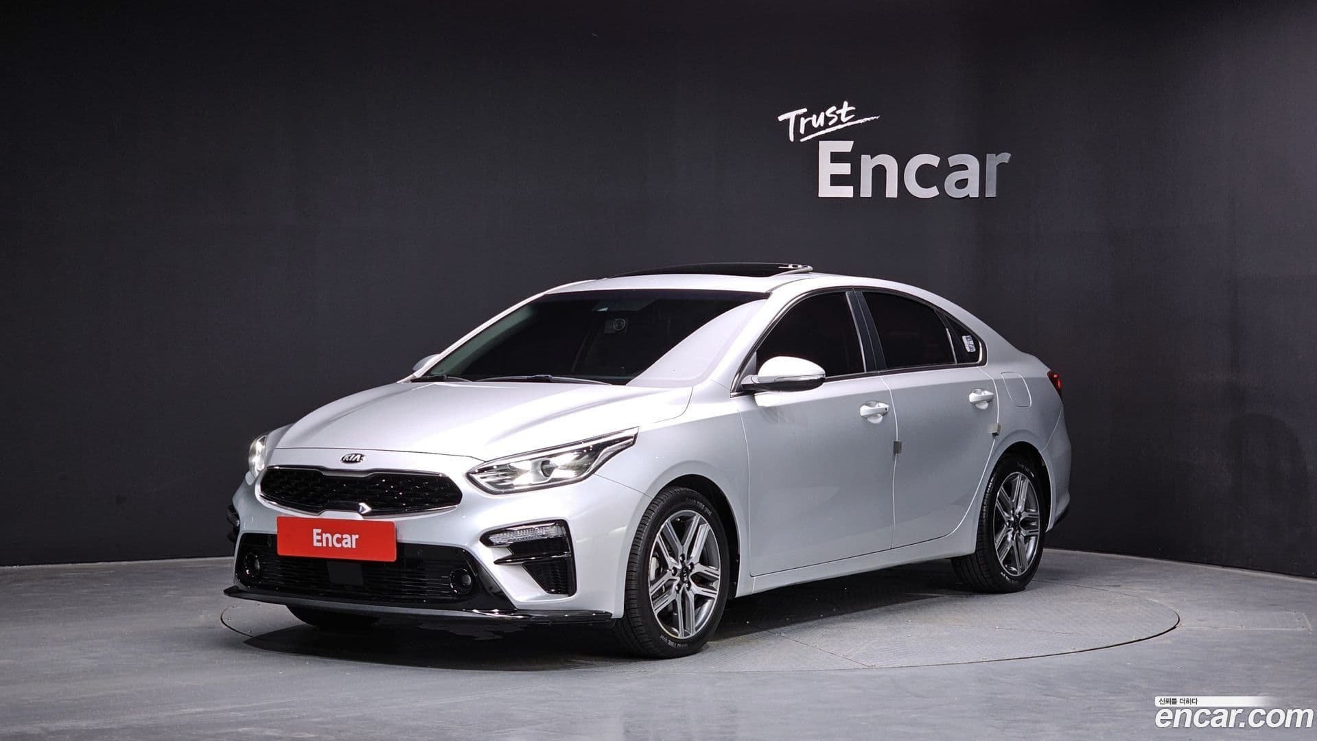 Main__Slider__Photo:K3 Kia 2018.1-0