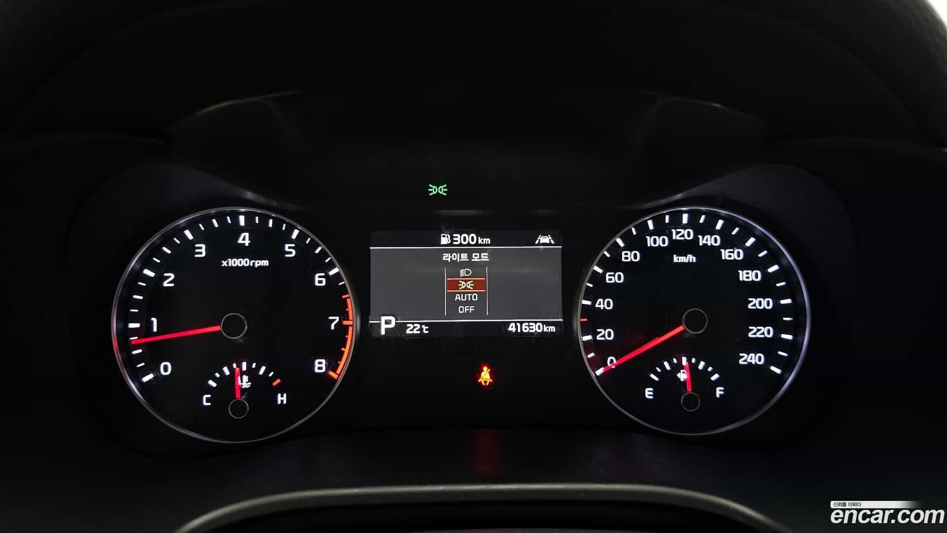 K3 Kia 2018.1-INNER-008