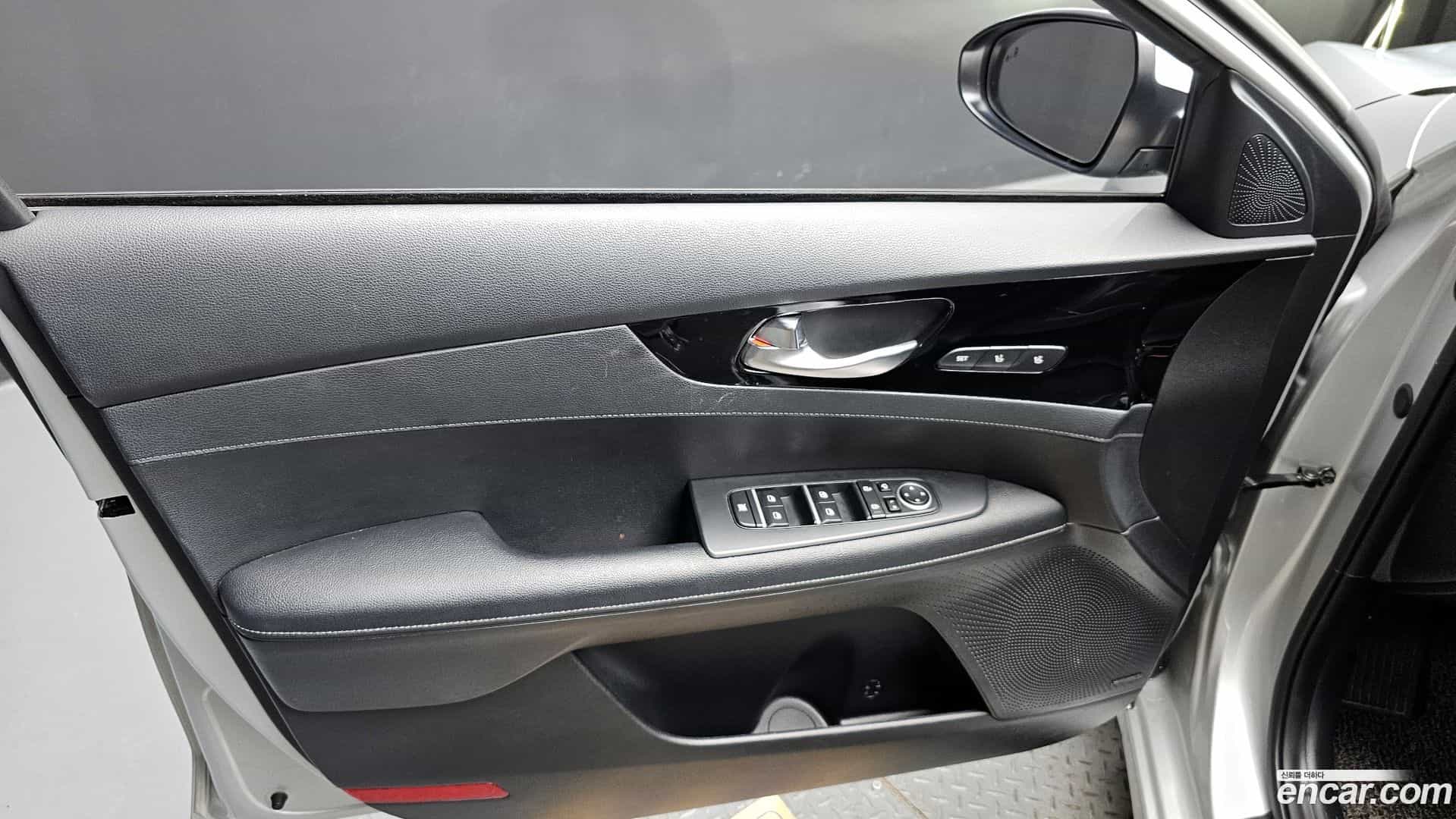 K3 Kia 2018.1-INNER-034