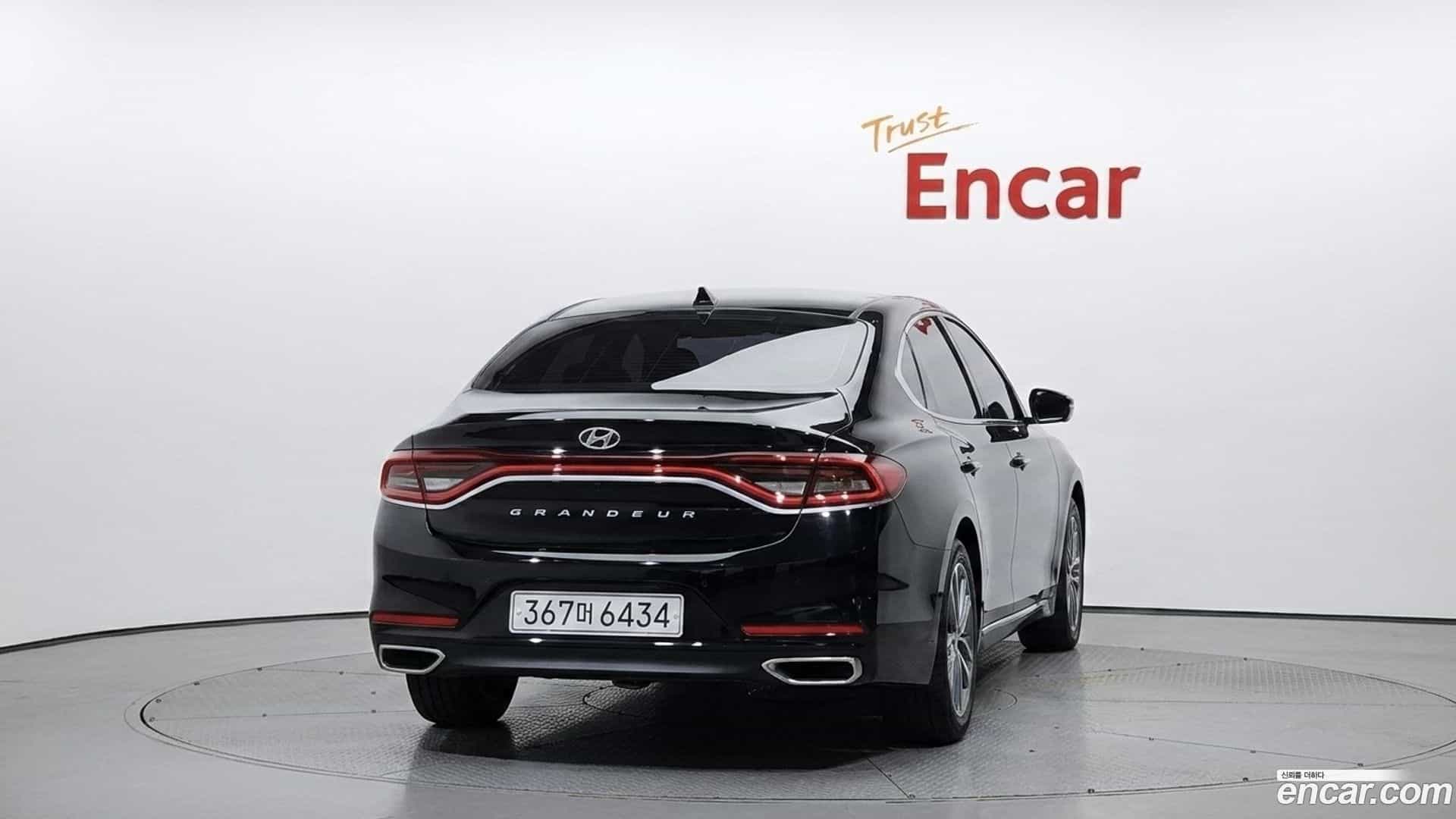 Grandeur Hyundai 2017.2-OUTER-004