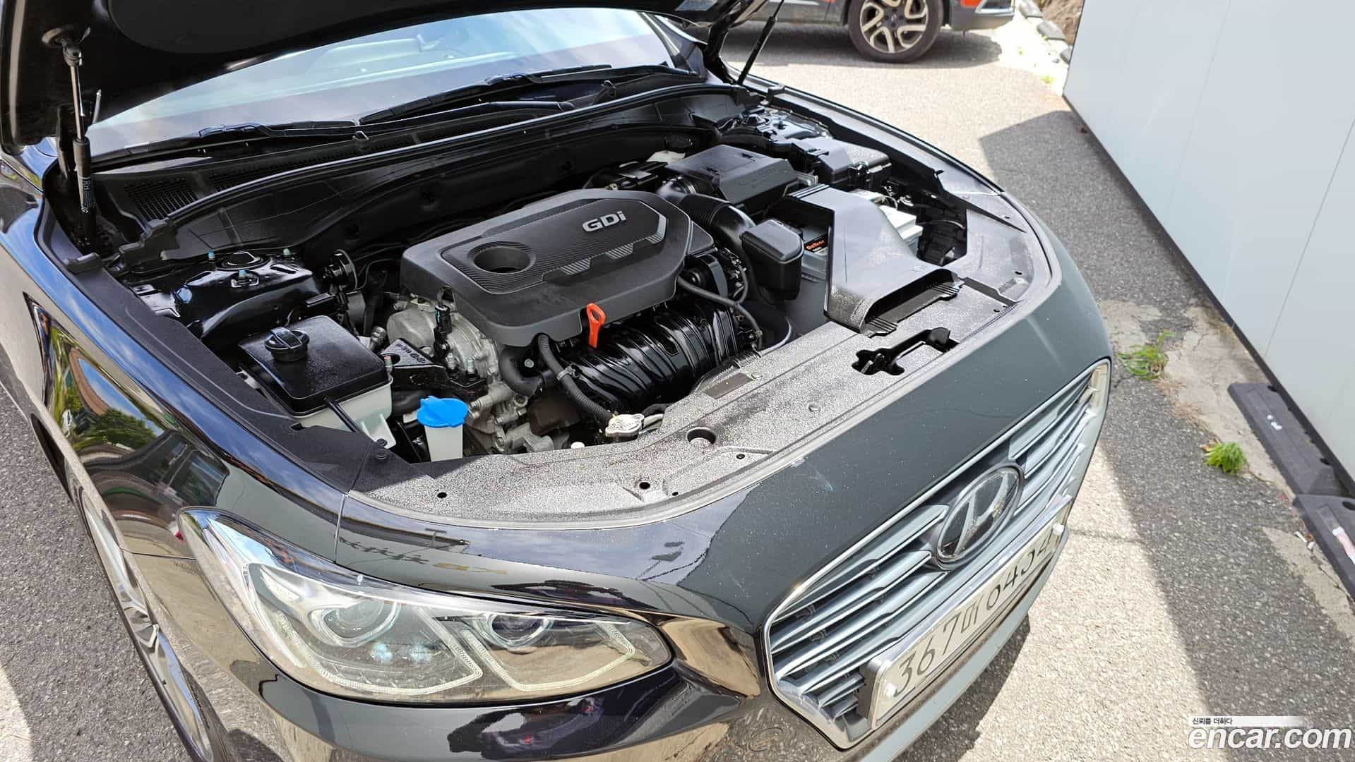 Grandeur Hyundai 2017.2-OUTER-006