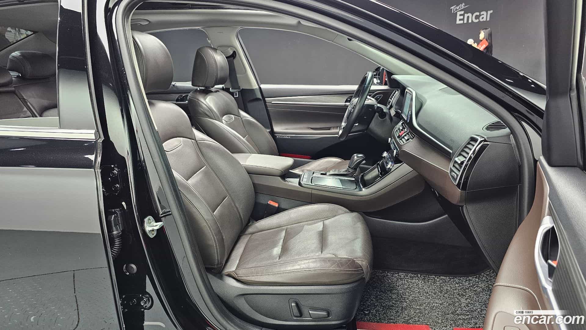 Grandeur Hyundai 2016.11-OPTION-016