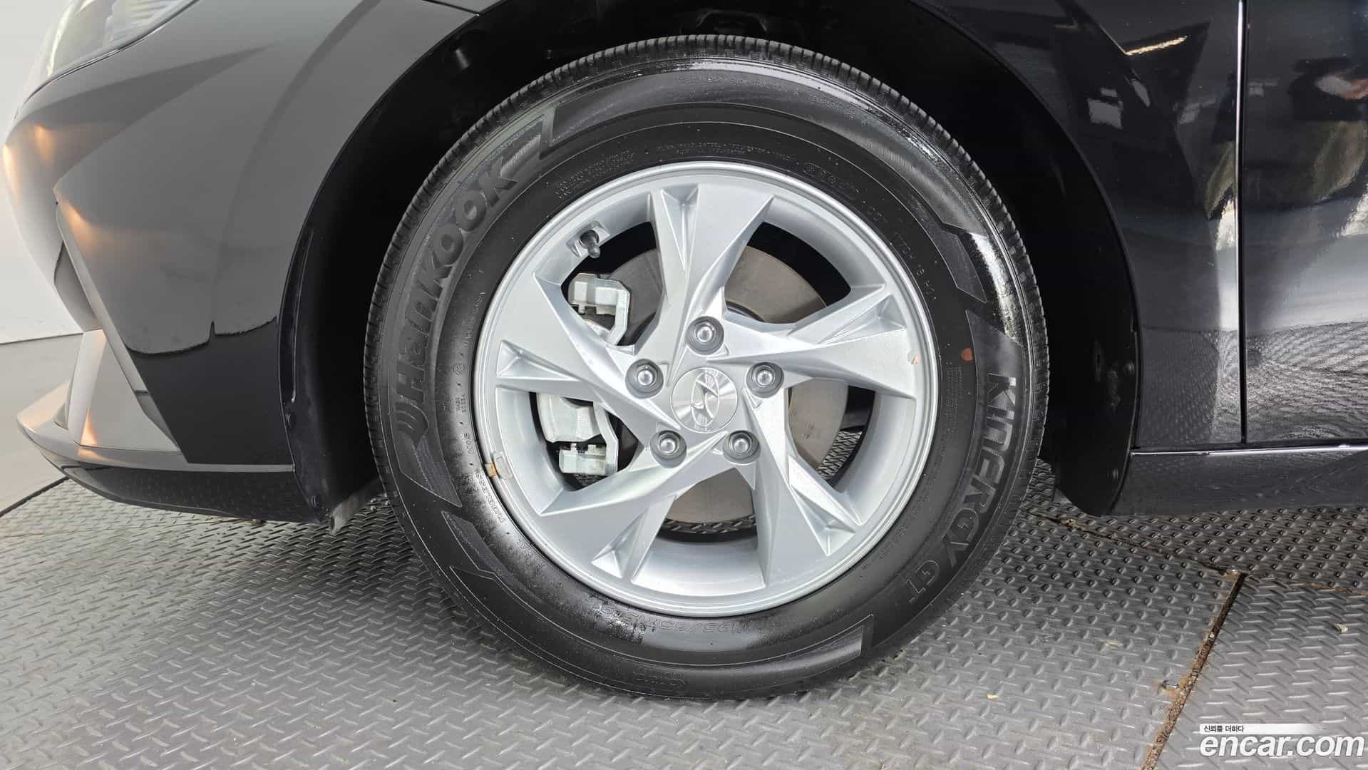 AVANTE Hyundai 2022.0-OUTER-005