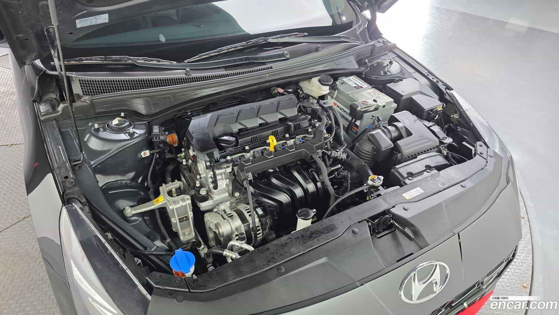 AVANTE Hyundai 2022.0-INNER-036