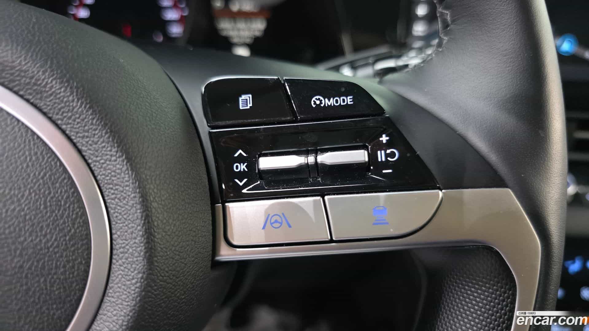 AVANTE Hyundai 2022.0-OPTION-042