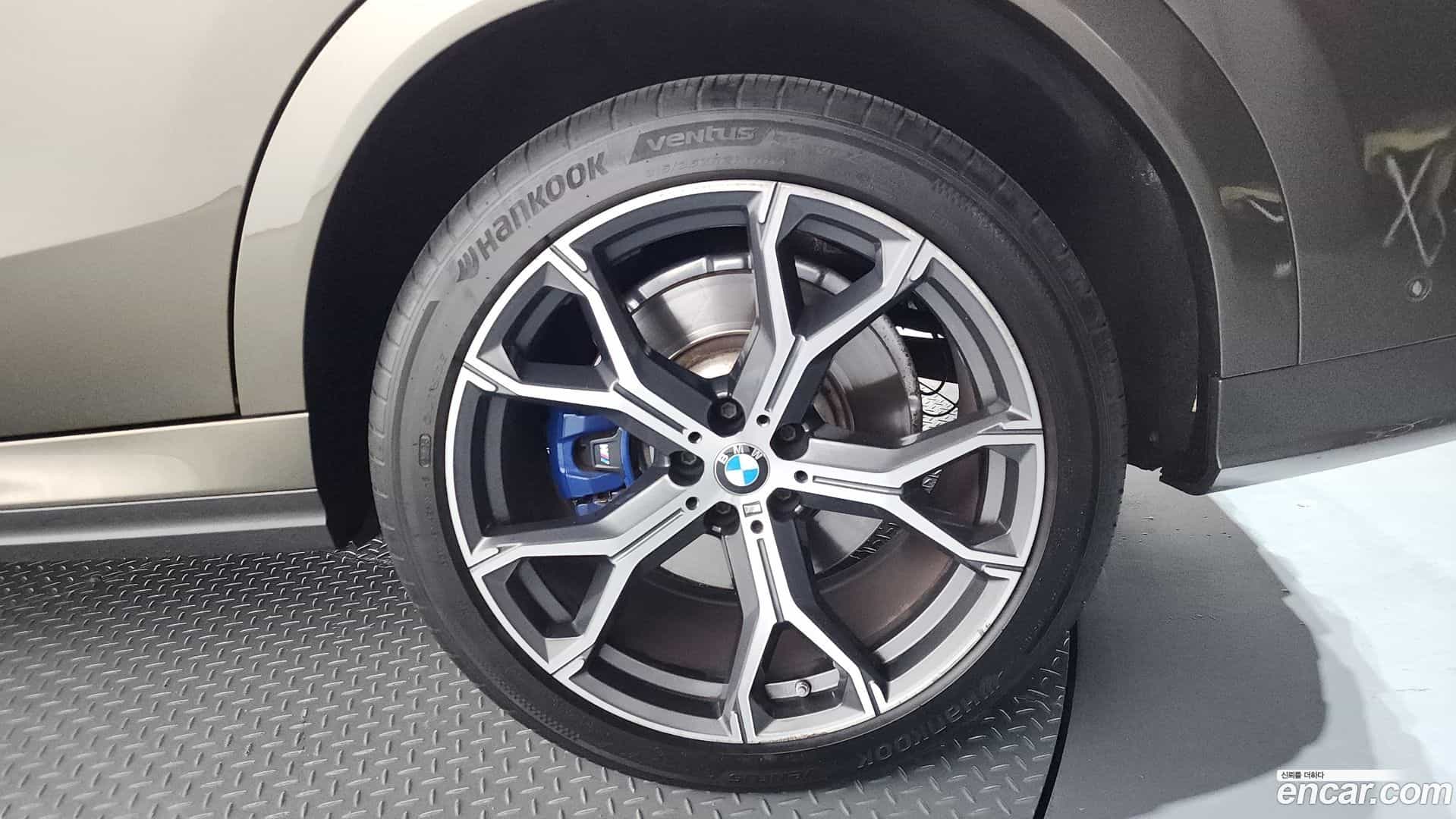 X6 BMW 2021.4-OUTER-031