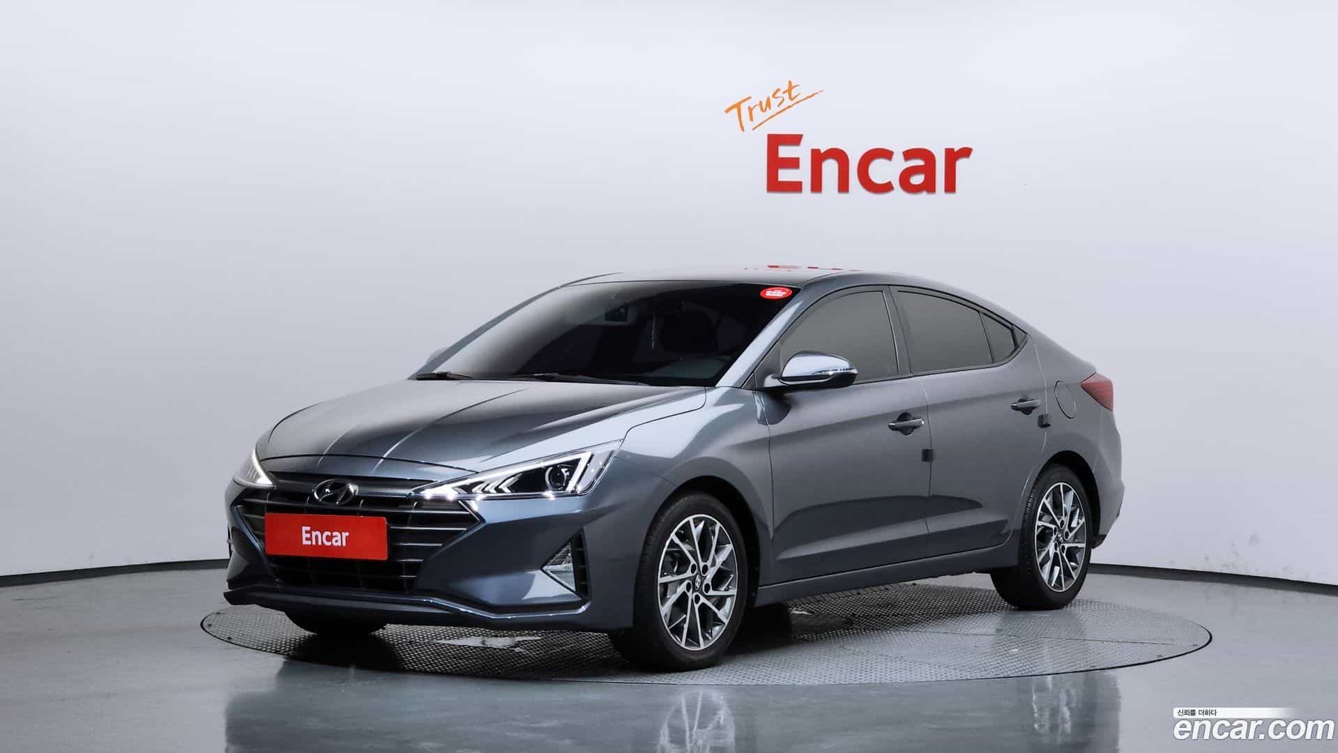 AVANTE Hyundai 2018.9-OUTER-001