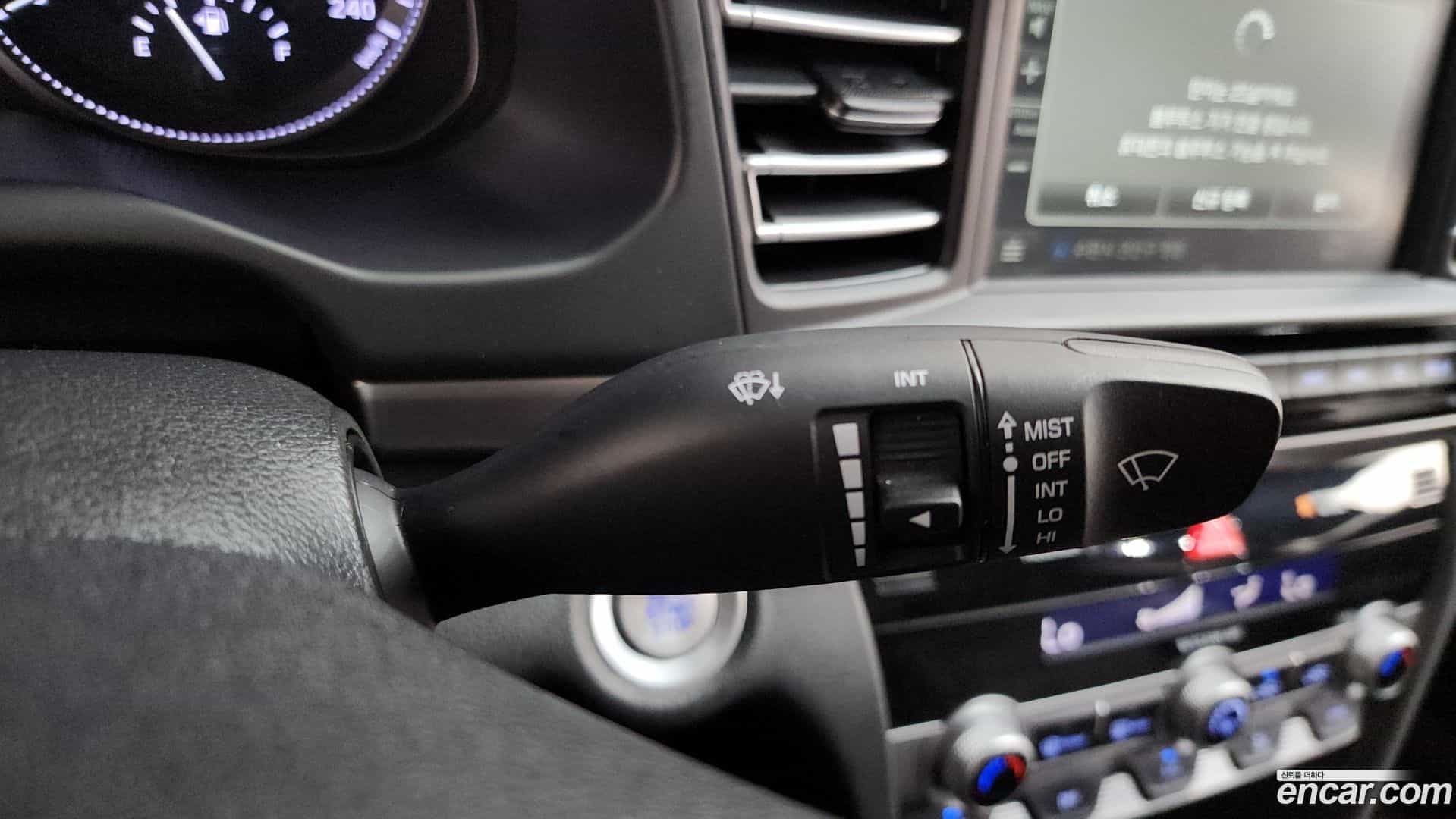 AVANTE Hyundai 2018.9-OPTION-042