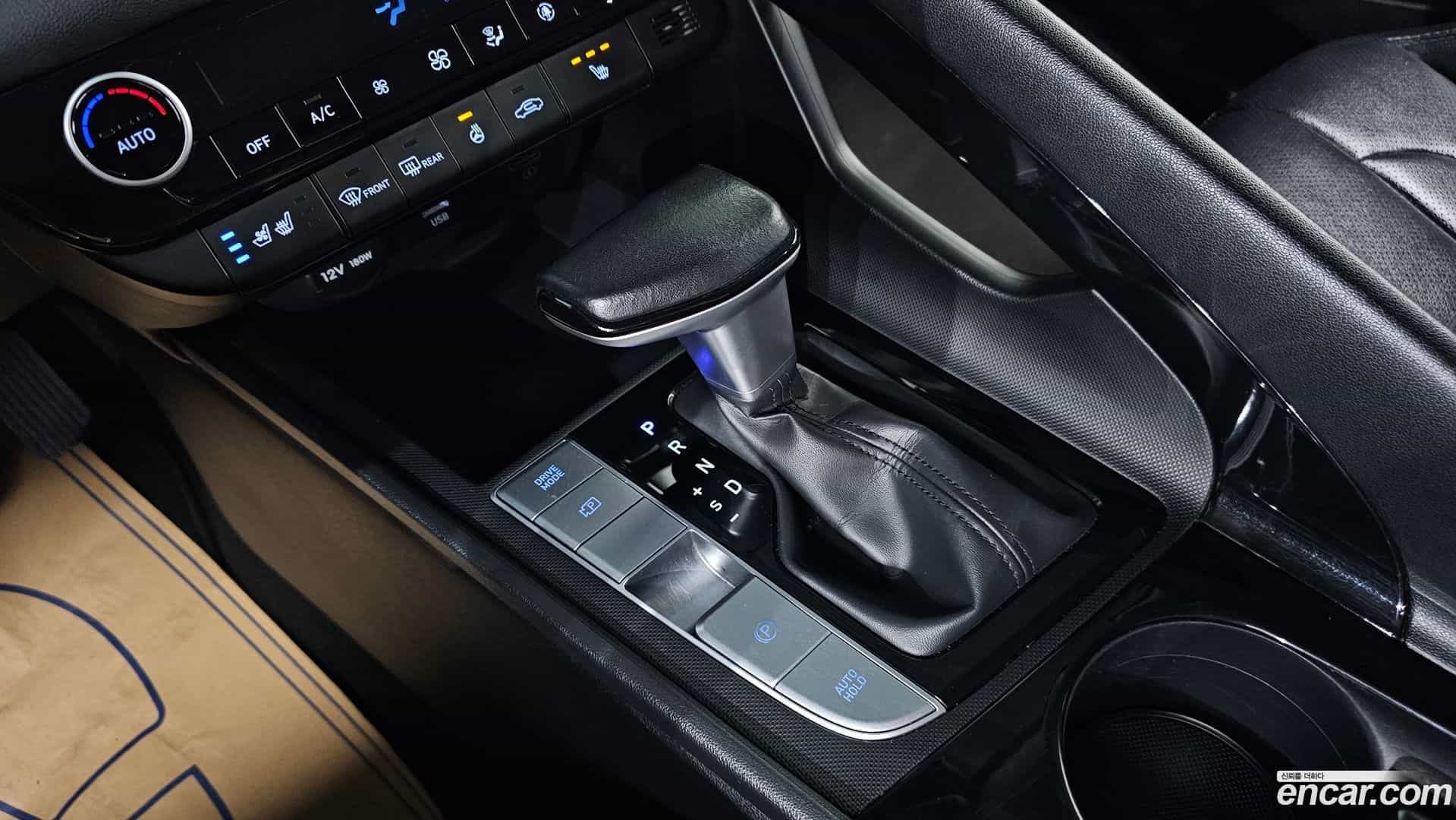 AVANTE Hyundai 2022.0-INNER-009