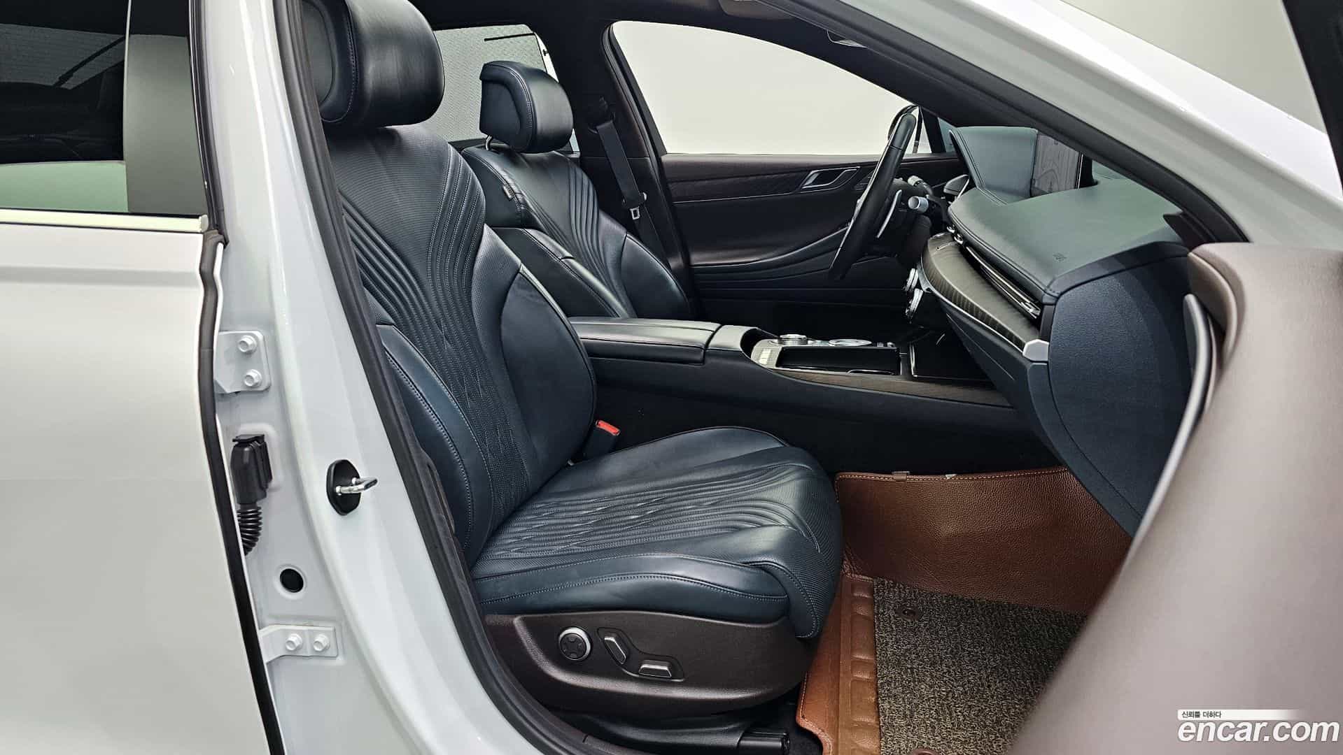 G80 Genesis 2020.6-INNER-036