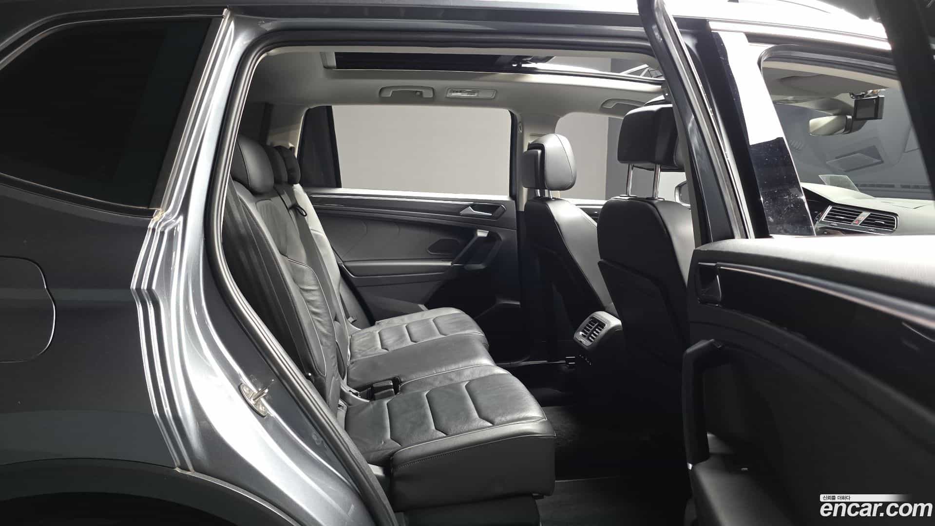 Tiguan Volkswagen 2018.7-OPTION-016