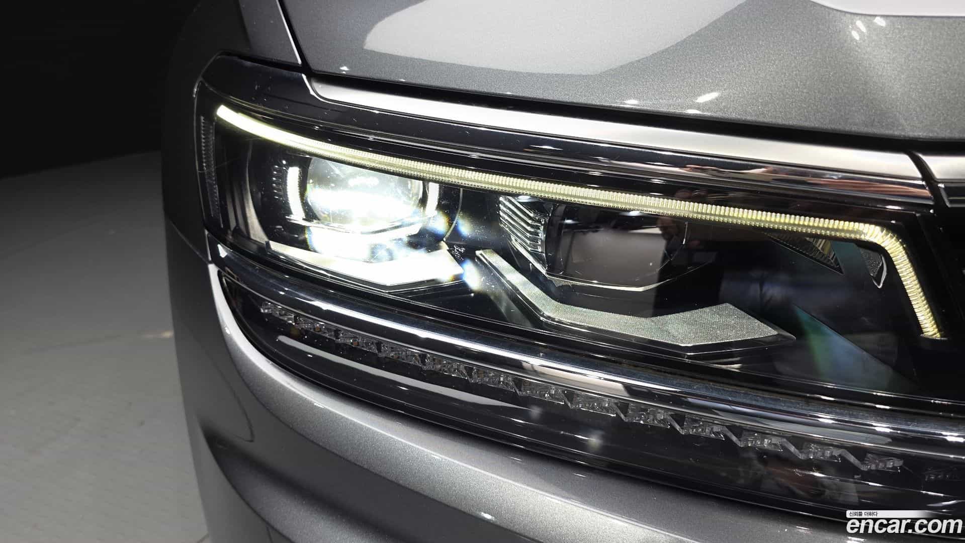 Tiguan Volkswagen 2018.7-OUTER-032