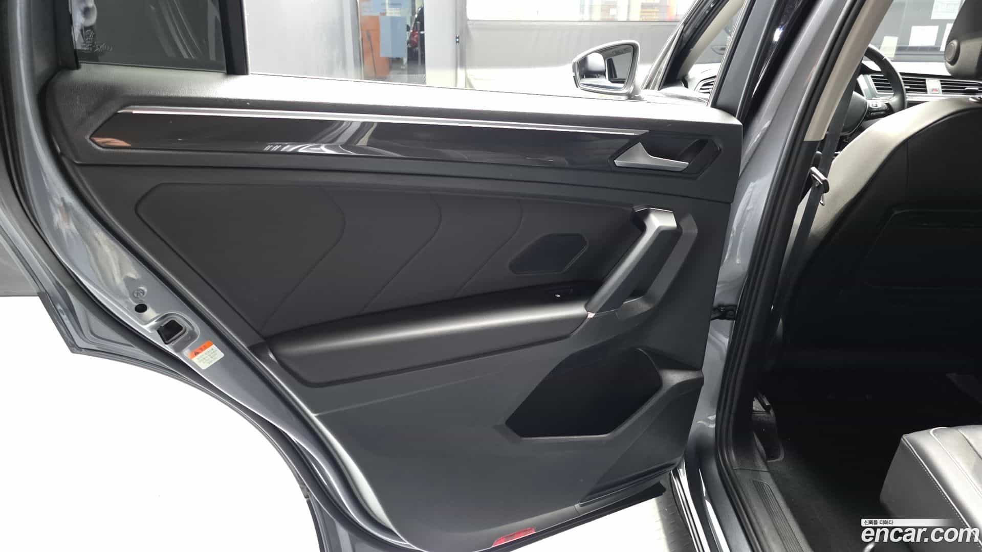 Tiguan Volkswagen 2018.7-INNER-035