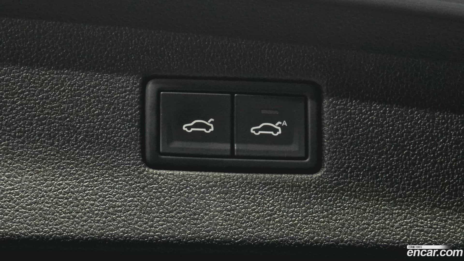 Tiguan Volkswagen 2018.7-OPTION-047