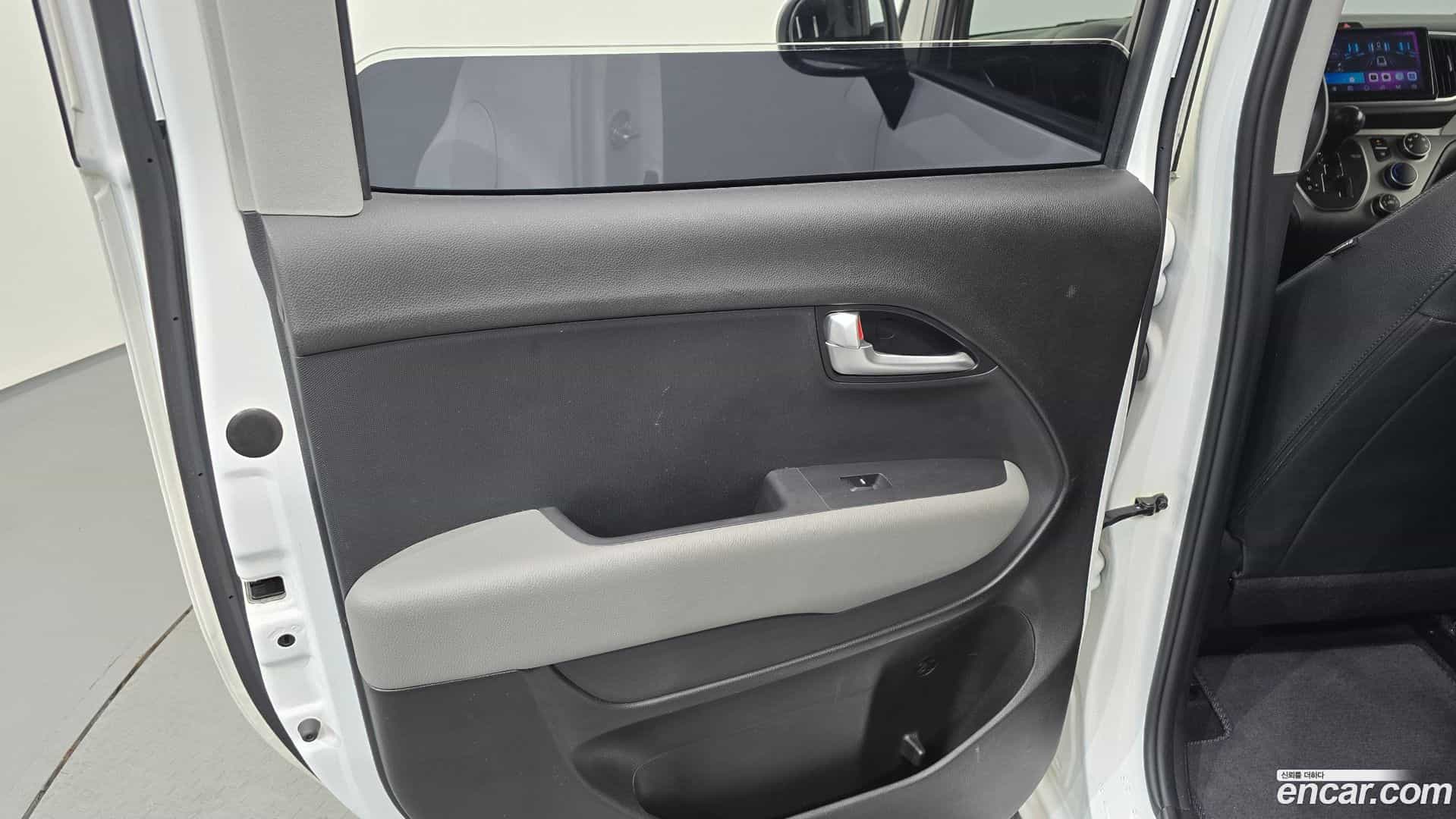 RAY Kia 2022.5-INNER-035