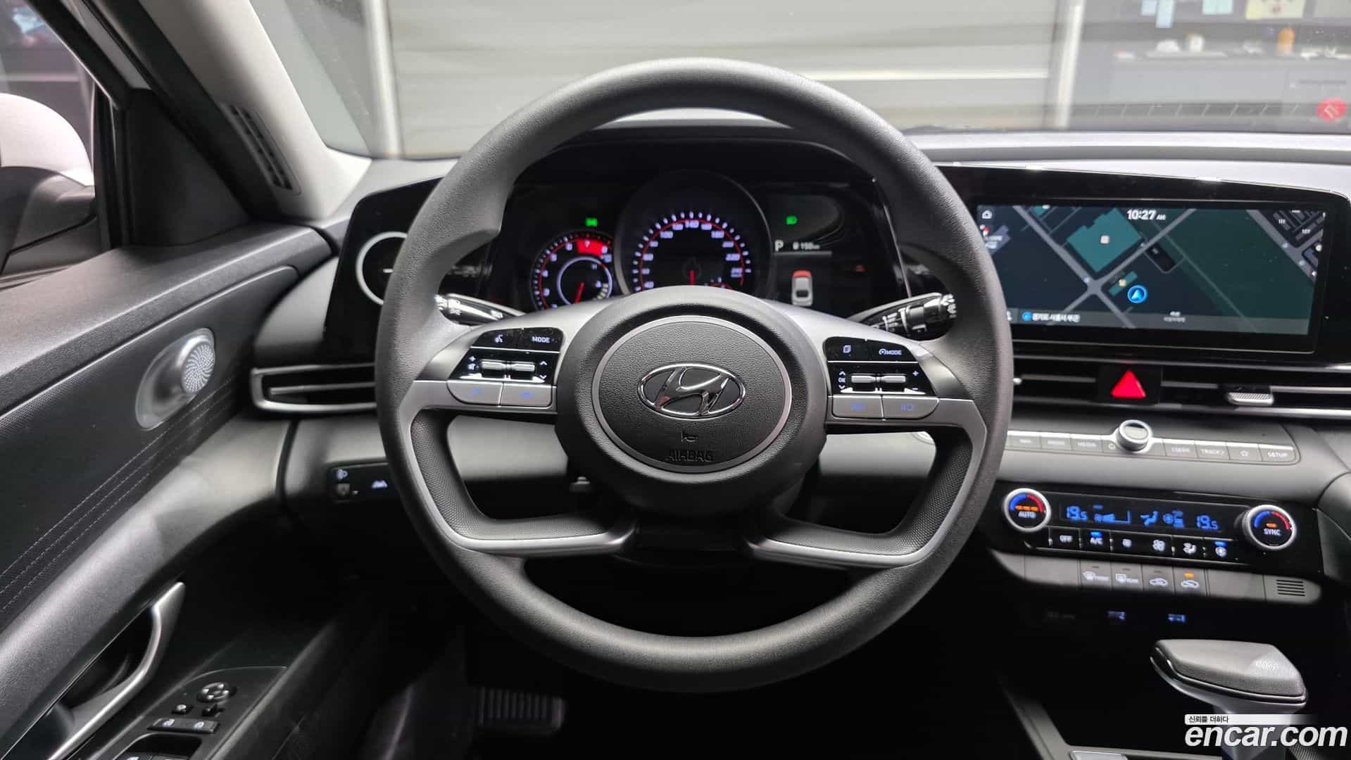 AVANTE Hyundai 2021.6-OPTION-016