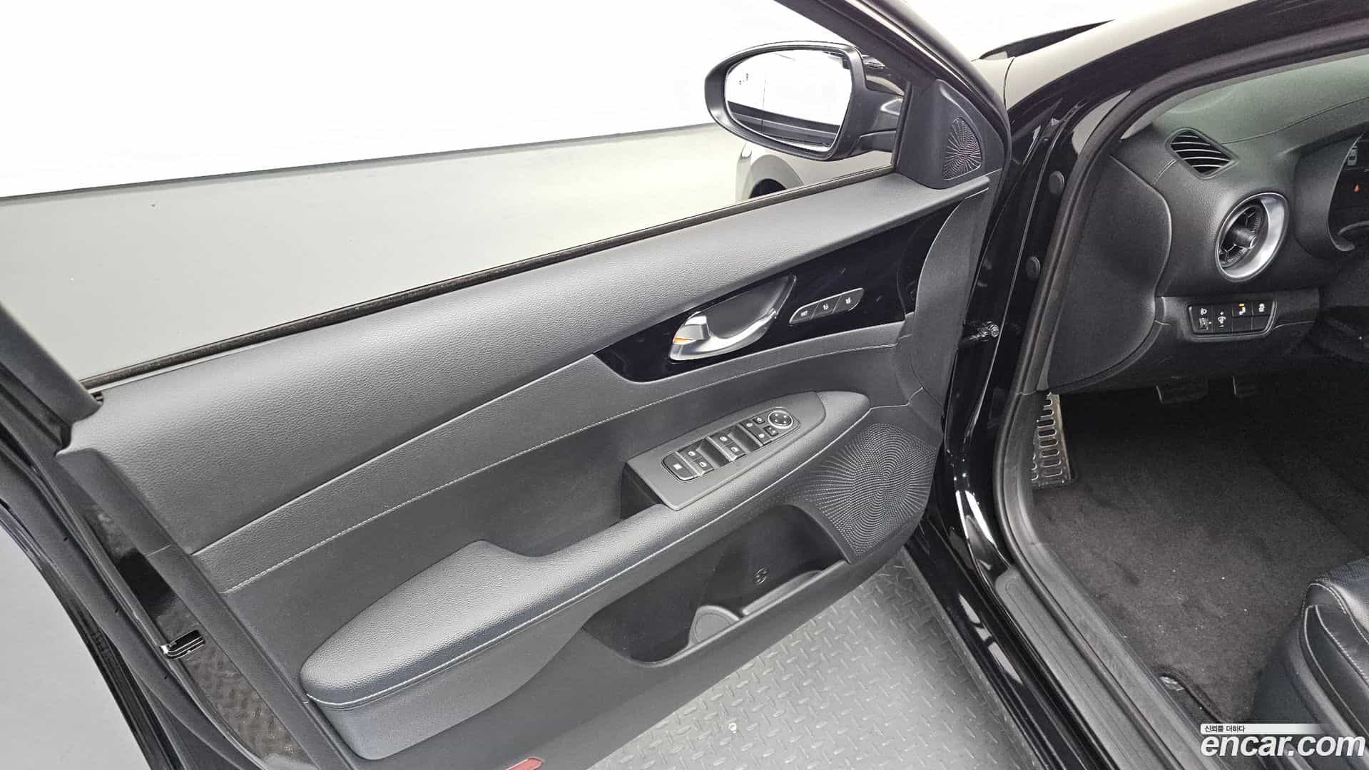 K3 Kia 2022.10-INNER-034