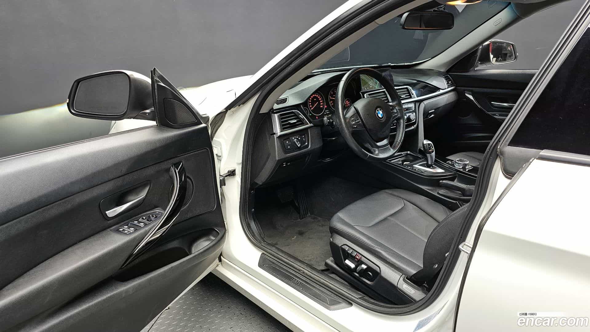Gran Turismo BMW 2017.3-INNER-010