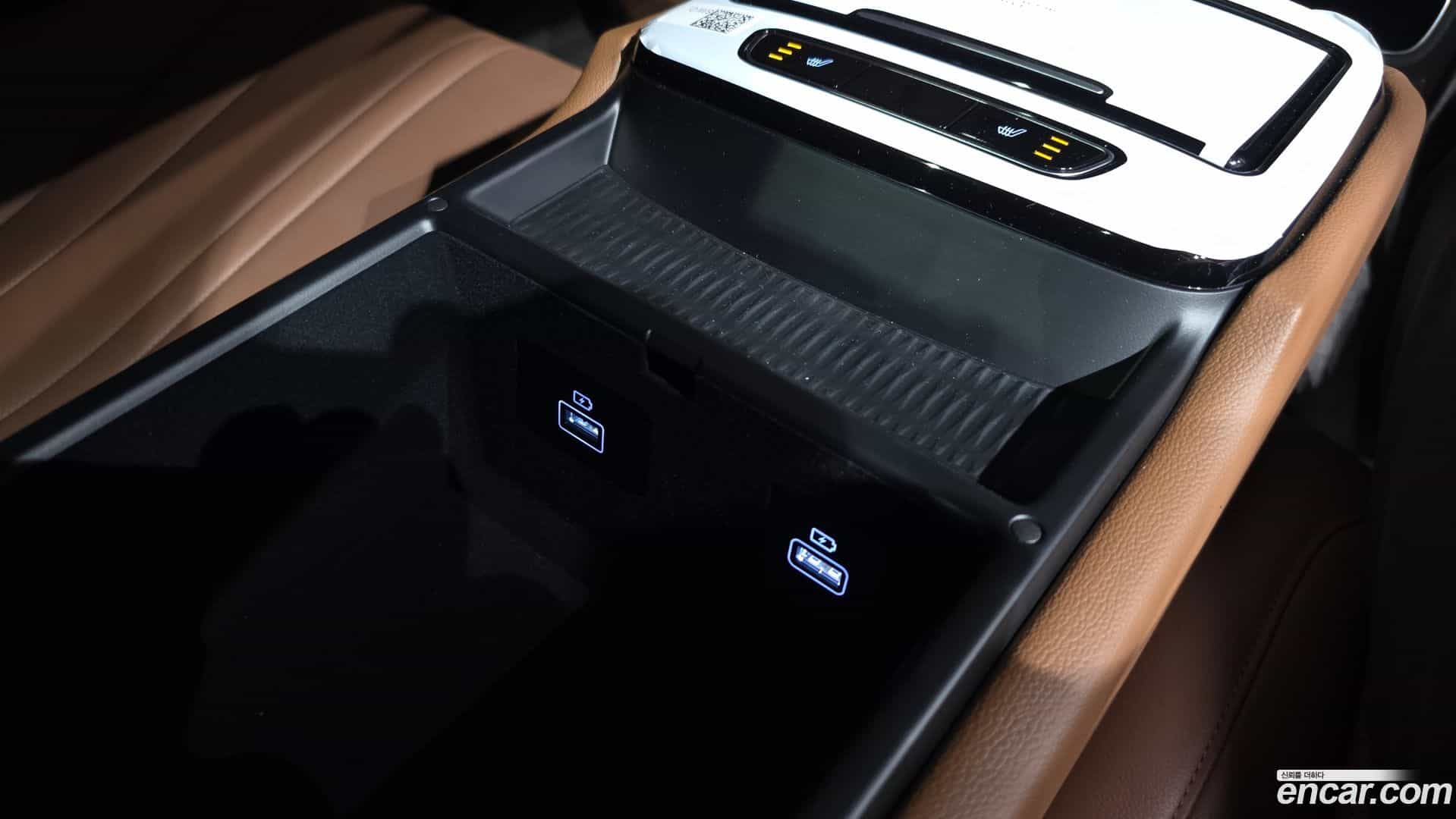 G80 Genesis 2022.4-INNER-036