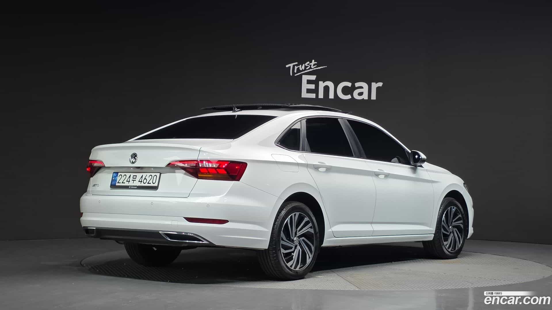Jetta Volkswagen 2021.11-OUTER-002