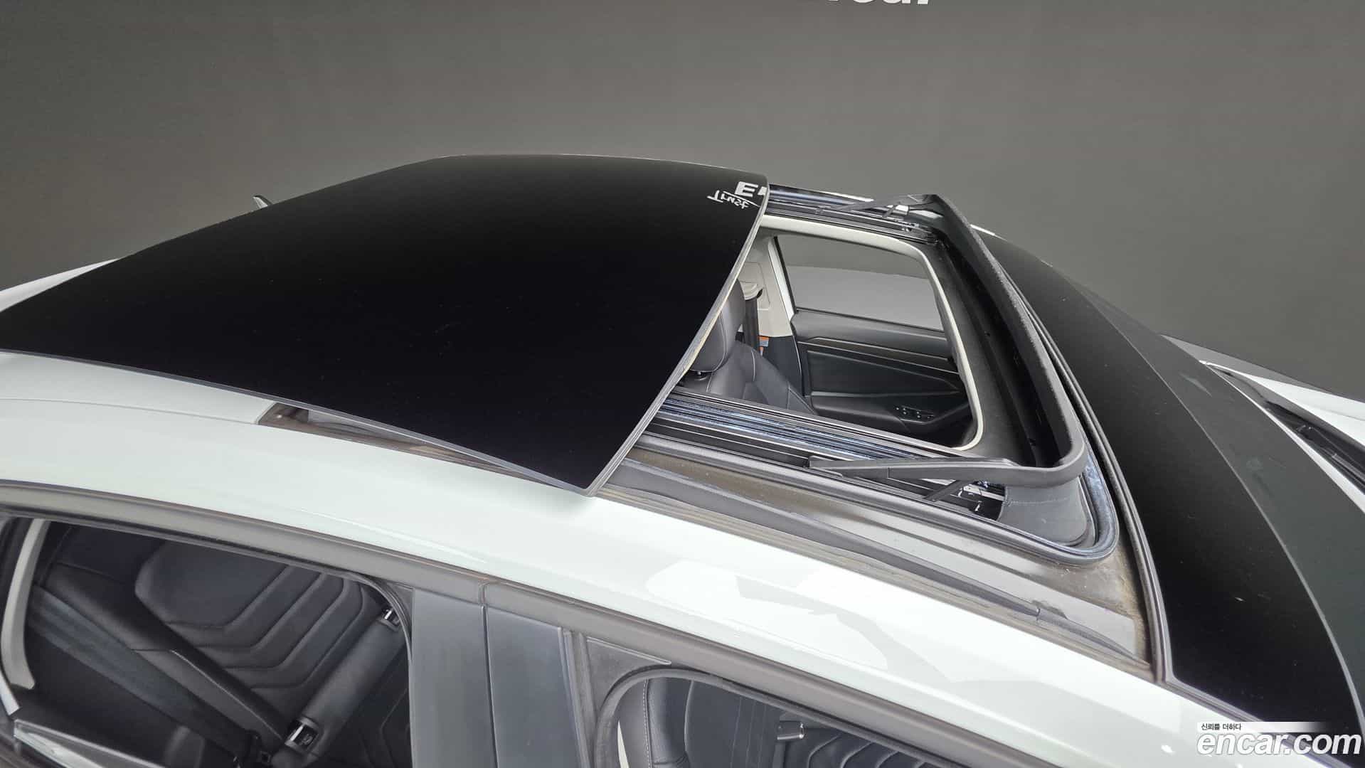 Jetta Volkswagen 2021.11-OPTION-016
