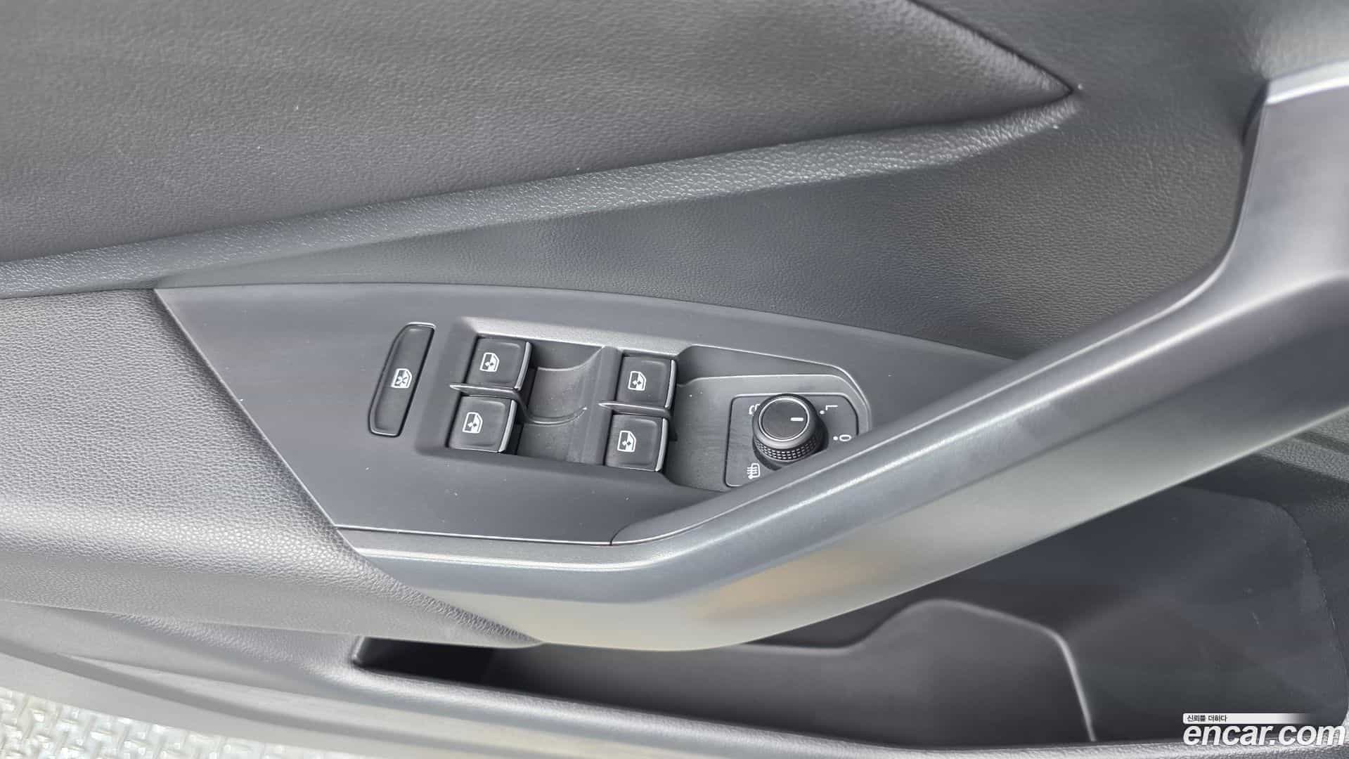 Jetta Volkswagen 2021.11-OPTION-017