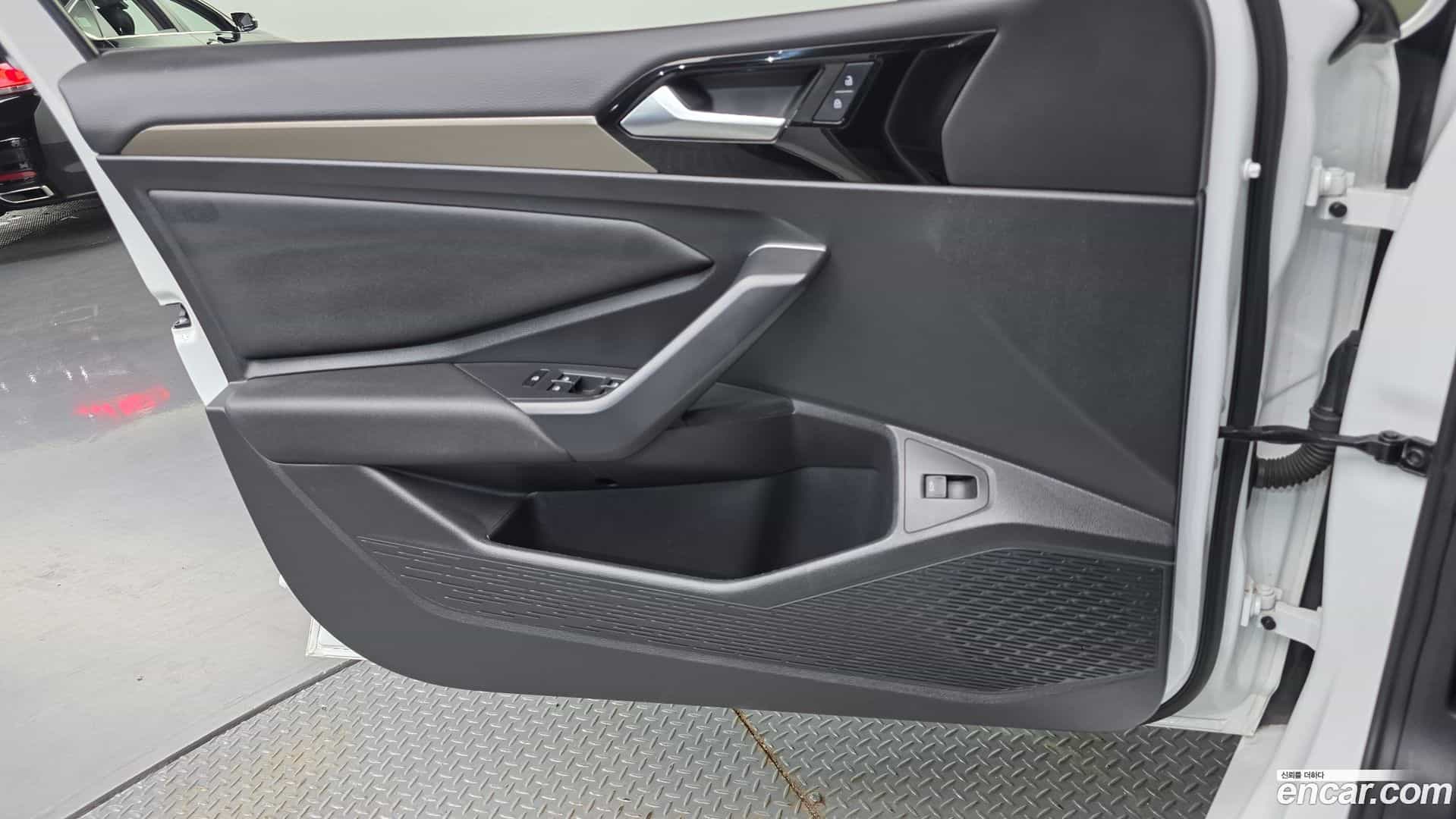 Jetta Volkswagen 2021.11-INNER-034