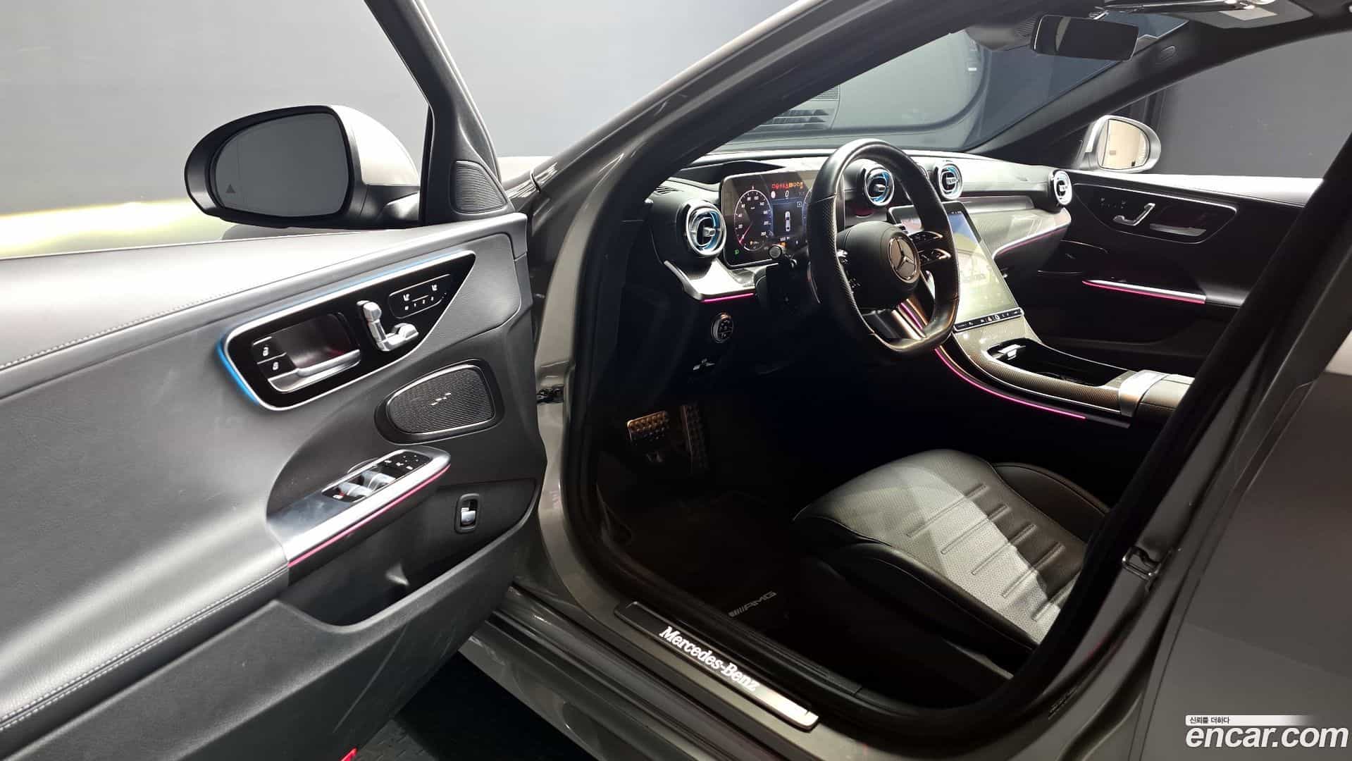 C-Class Mercedes-Benz 2022.5-INNER-010