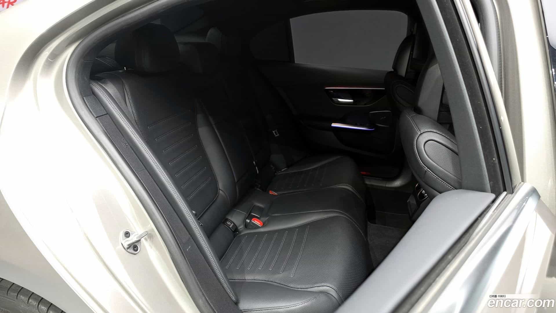 C-Class Mercedes-Benz 2022.5-OPTION-015