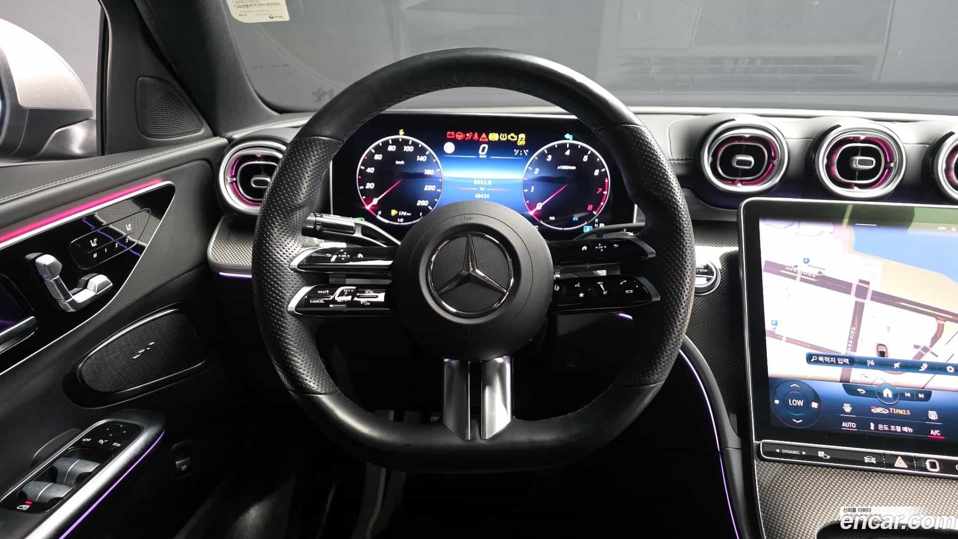 C-Class Mercedes-Benz 2022.5-OPTION-016
