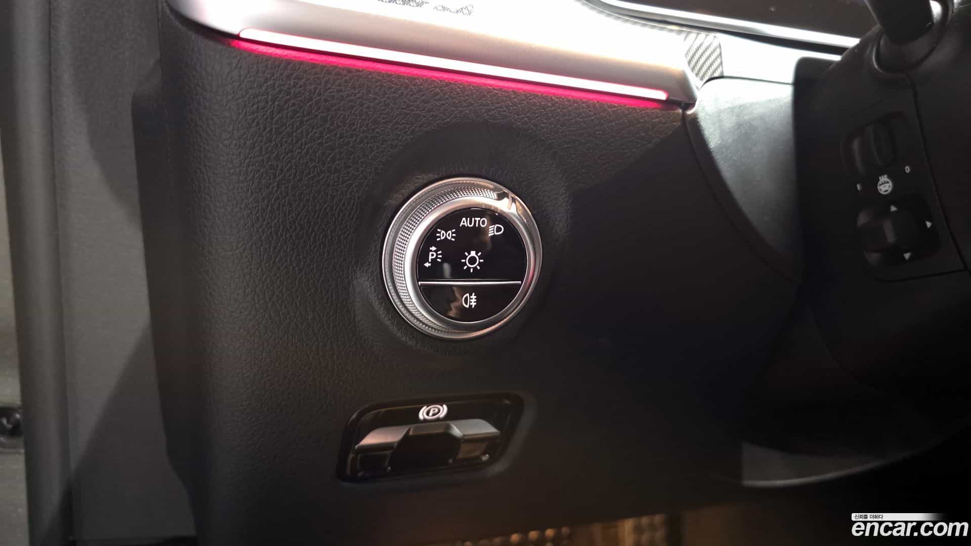 C-Class Mercedes-Benz 2022.5-OPTION-023
