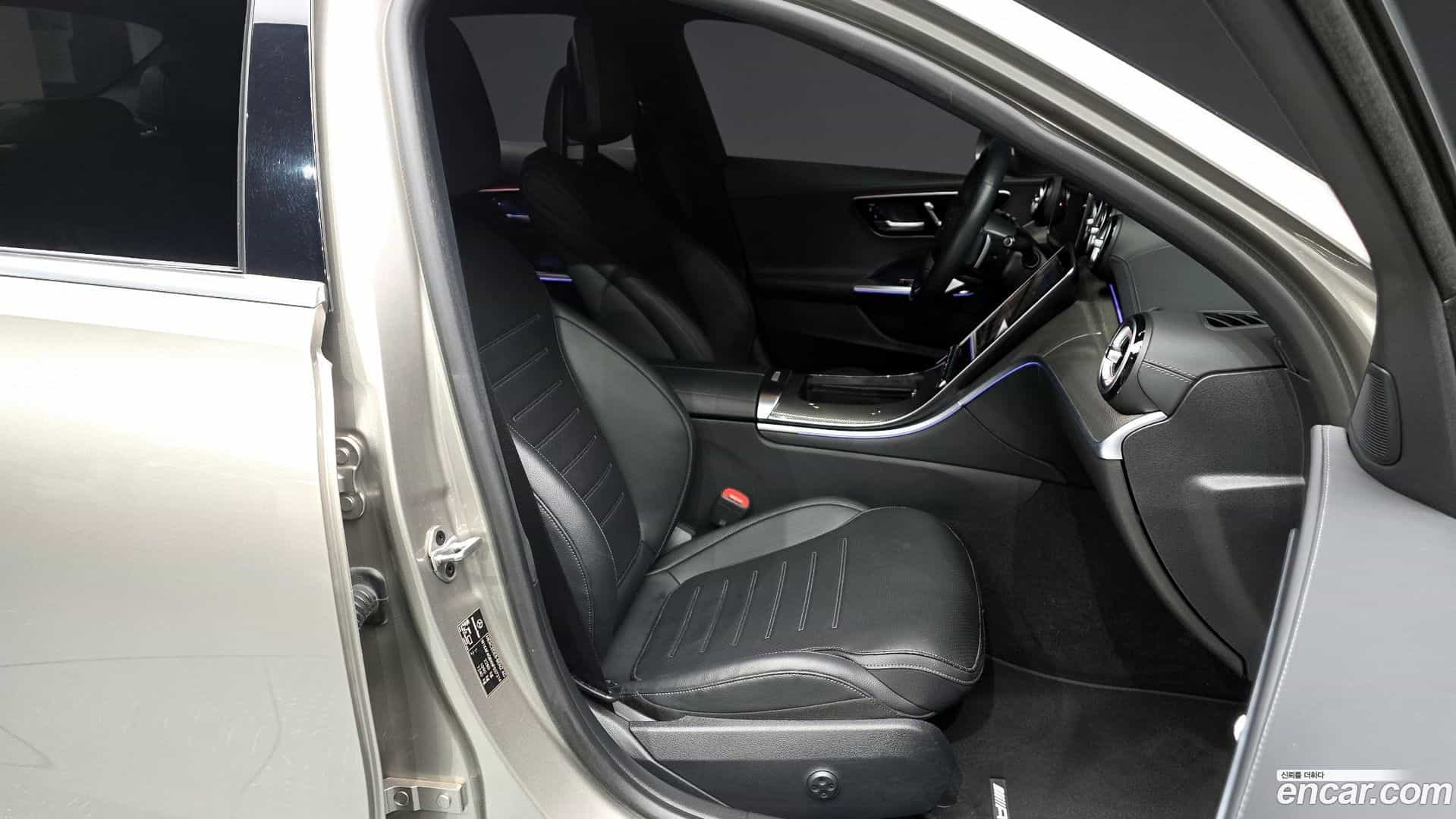 C-Class Mercedes-Benz 2022.5-INNER-036