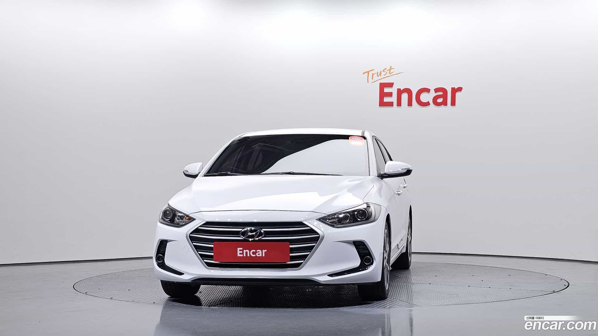 AVANTE Hyundai 2018.6-OUTER-003