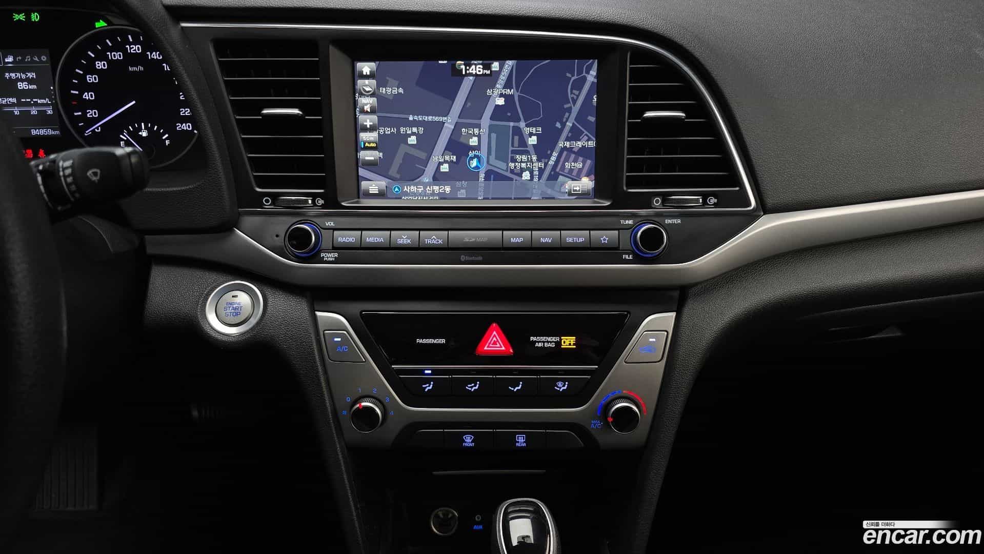 AVANTE Hyundai 2018.6-OPTION-019