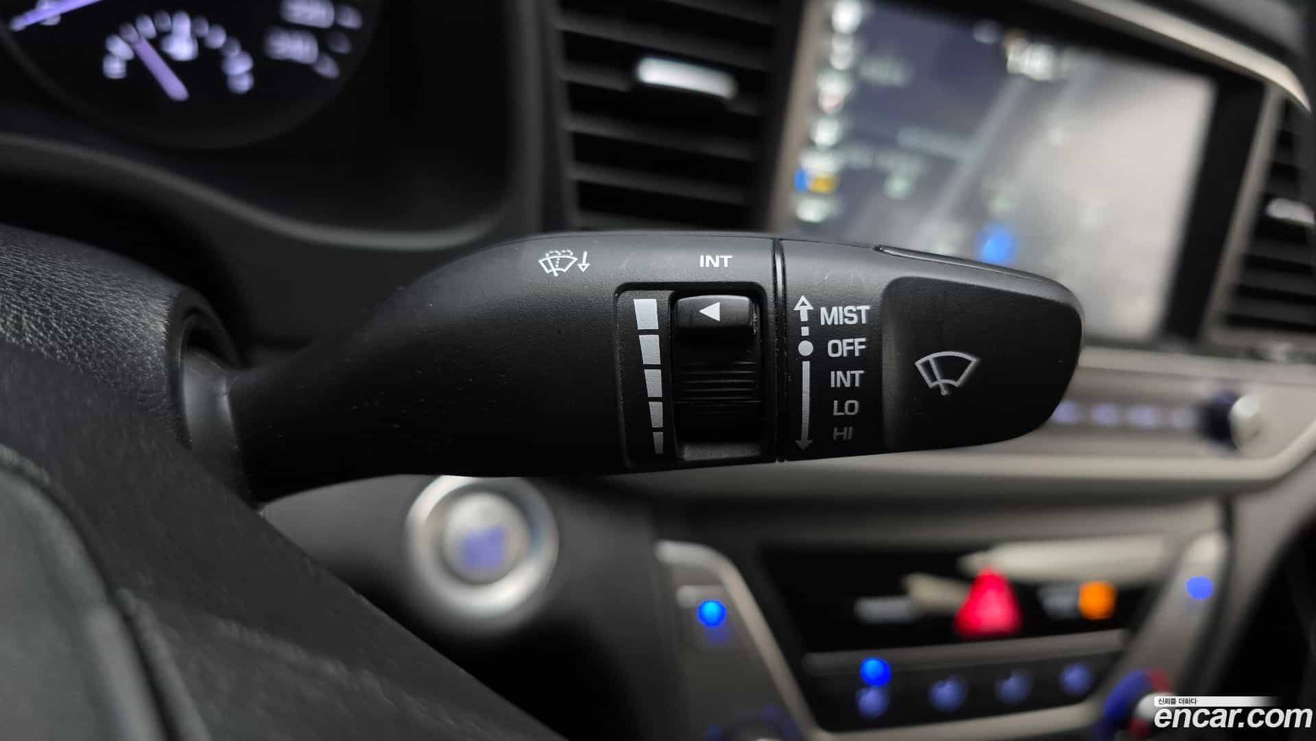 AVANTE Hyundai 2018.6-OPTION-041