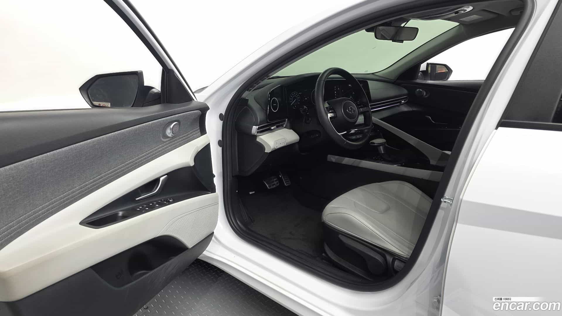 AVANTE Hyundai 2021.4-INNER-010